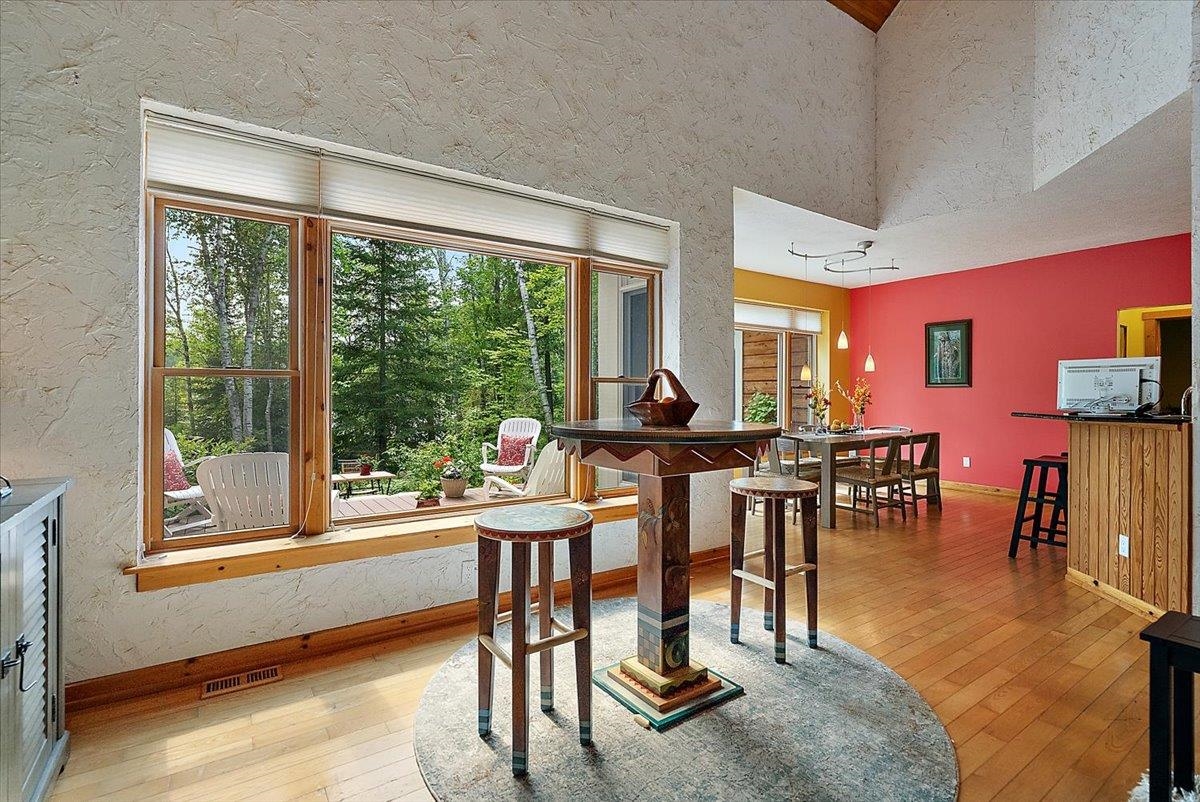 407 N Twin Pines Drive, Lake Leelanau, MI, 49653