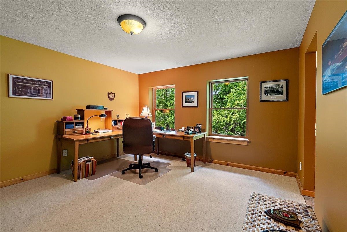 407 N Twin Pines Drive, Lake Leelanau, MI, 49653