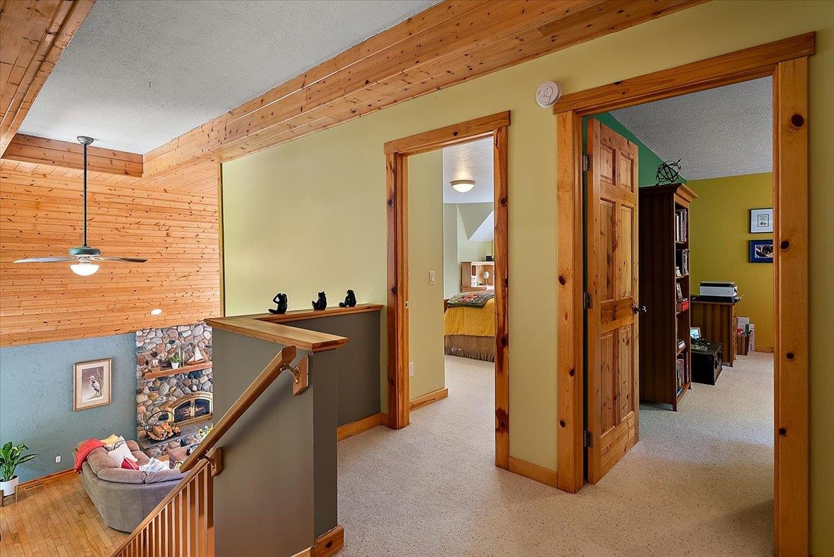 407 N Twin Pines Drive, Lake Leelanau, MI, 49653