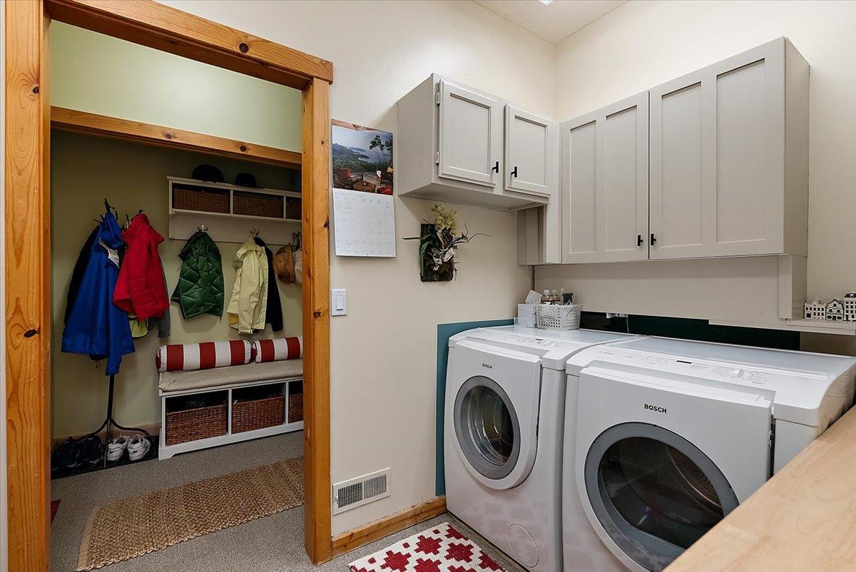 407 N Twin Pines Drive, Lake Leelanau, MI, 49653