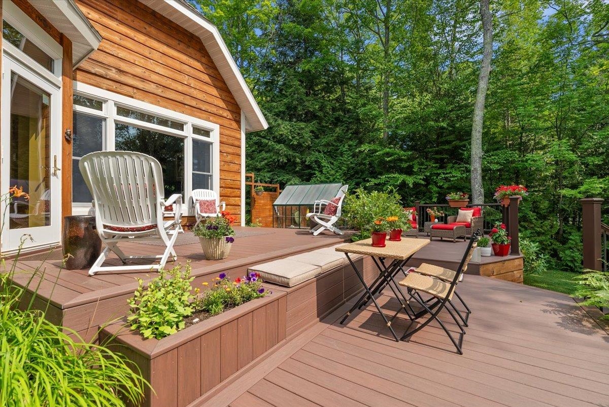 407 N Twin Pines Drive, Lake Leelanau, MI, 49653