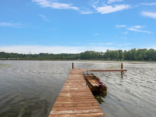 407 N Twin Pines Drive, Lake Leelanau, MI, 49653