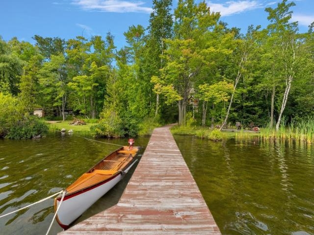 407 N Twin Pines Drive, Lake Leelanau, MI, 49653