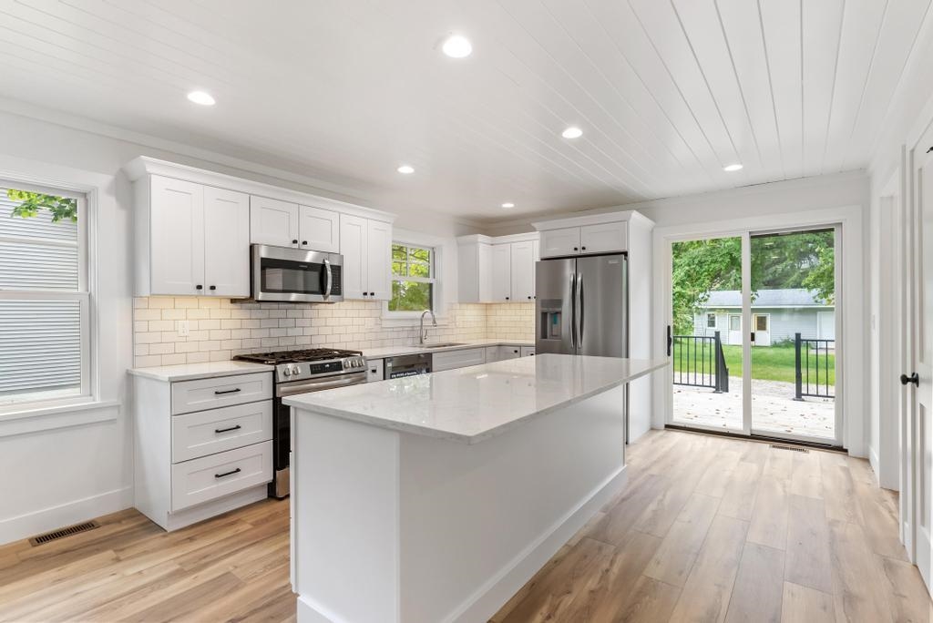 Homes for sale in Charlevoix Township Charlevoix, MI | 1205 State St, Charlevoix Township Charlevoix, MI 49720 | MLS# 78080062214