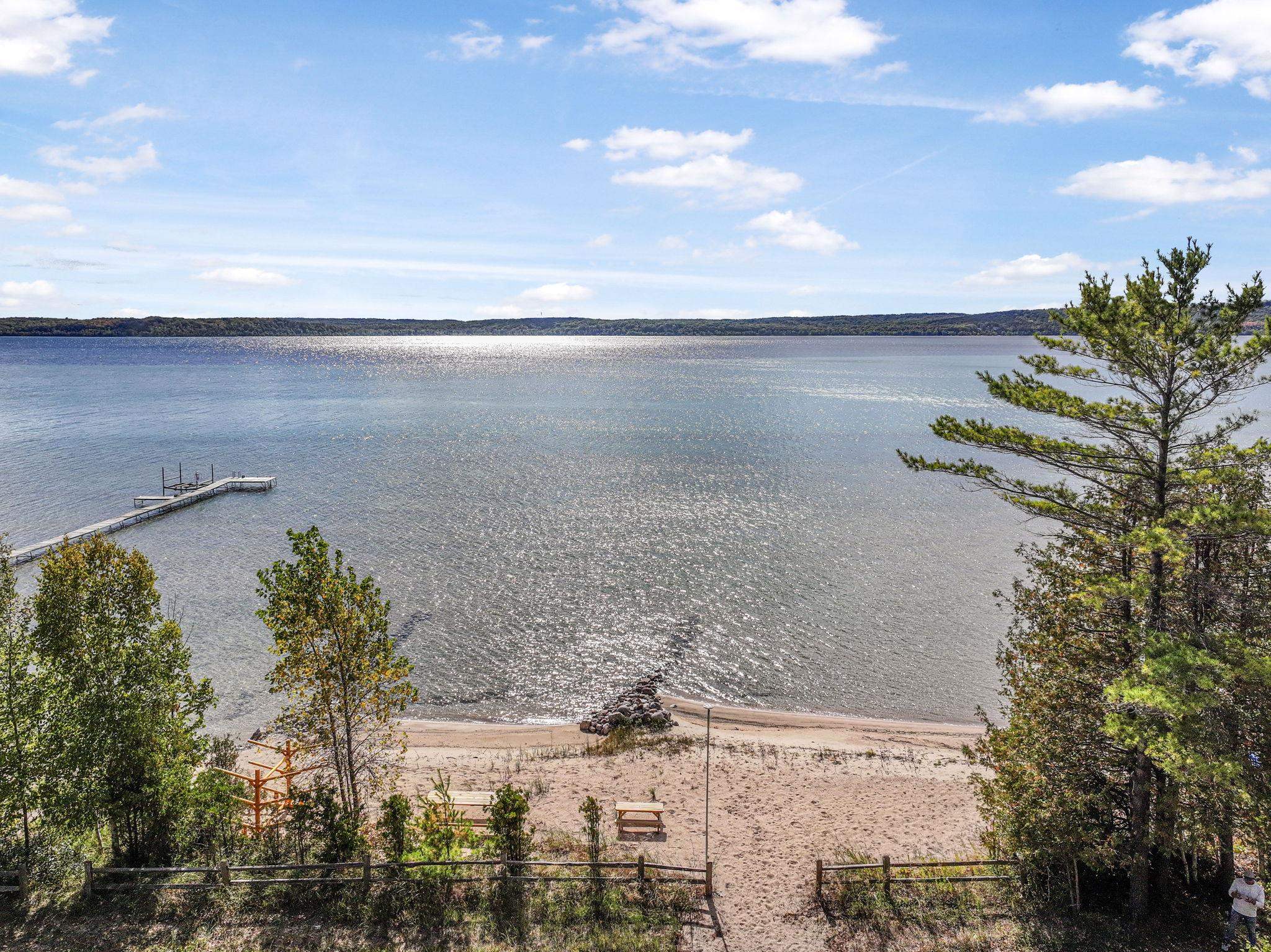 Homes for sale in Beulah, MI | 4618 Crystal Dr, Beulah, MI 49617 | MLS# 80062708