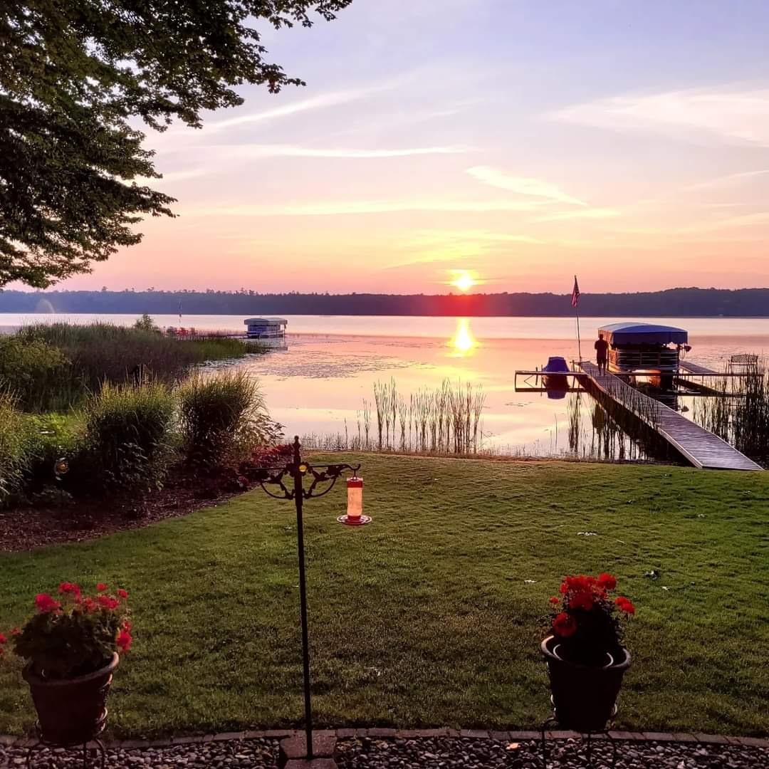 6076 Browns Lake Road, Jackson, MI, 49203-5609