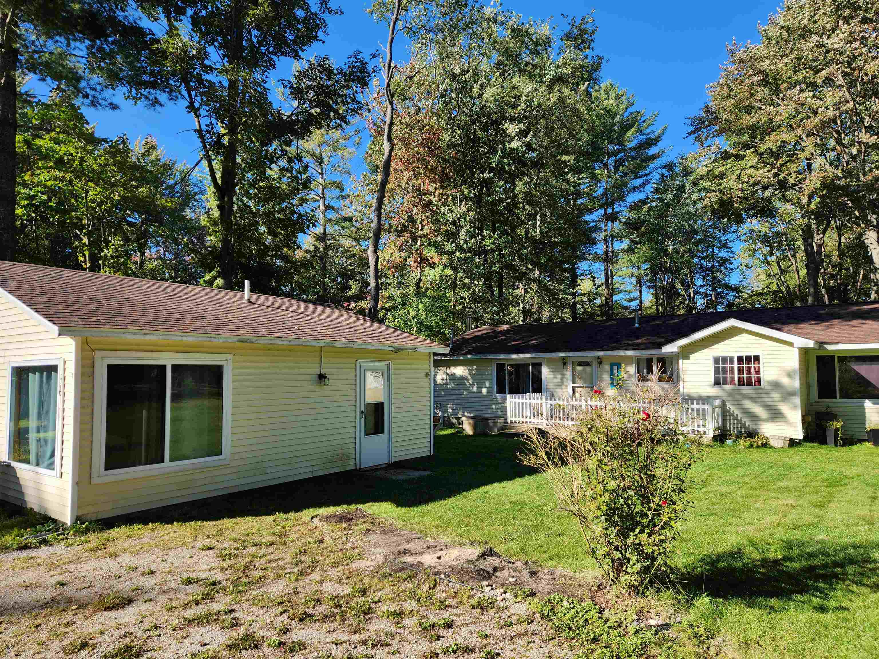 Photo 3 of Single family home for sale at 5611 Ne East Shore Dr, Kalkaska, MI 49646 | MLS# 78080063467 | Listing updated on 2026-09-26