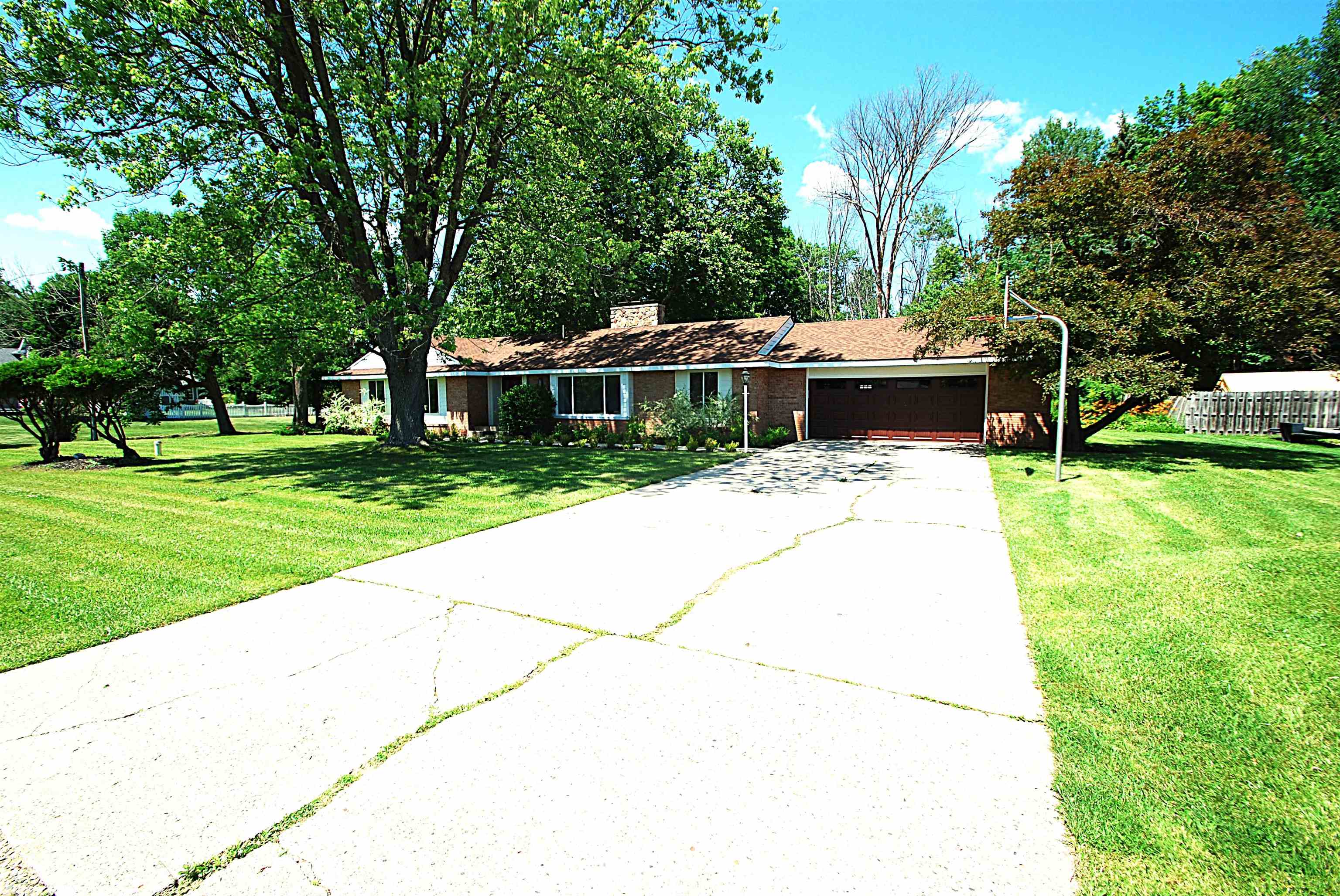 5th image of 2301 Birchcrest Dr, West Branch, MI 48661 | MLS# 77080063578