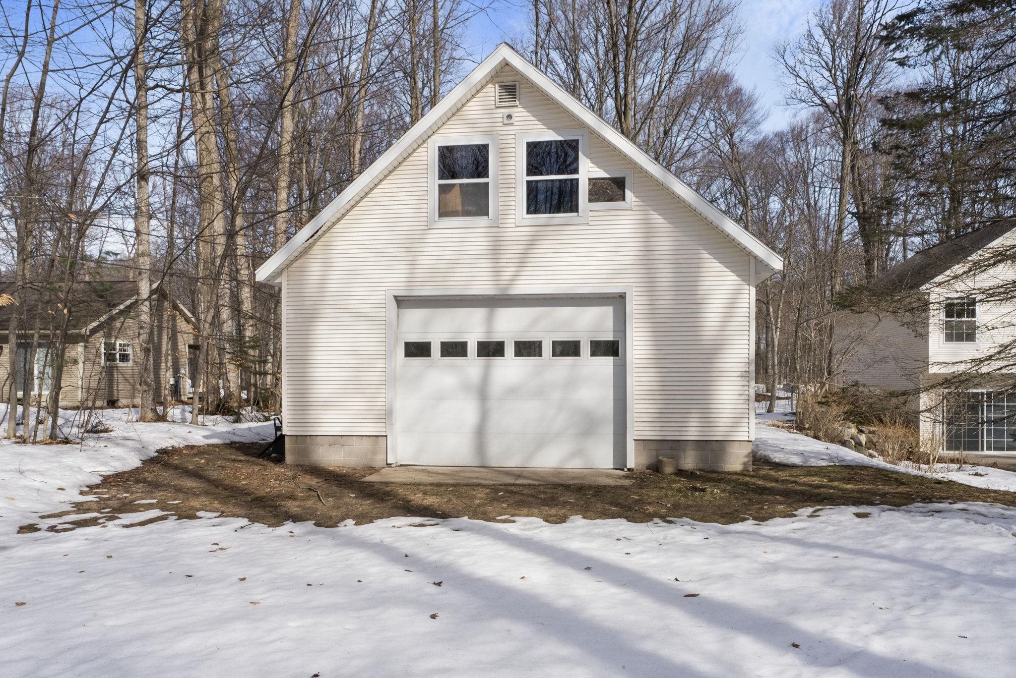 9685 Woodys Run, Traverse City, MI, 49684