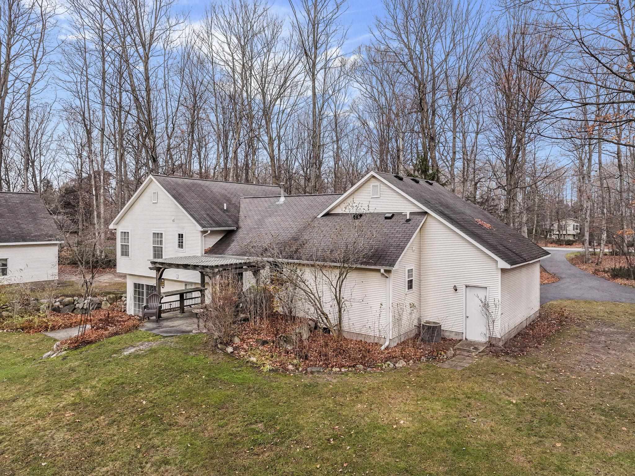 9685 Woodys Run, Traverse City, MI, 49684