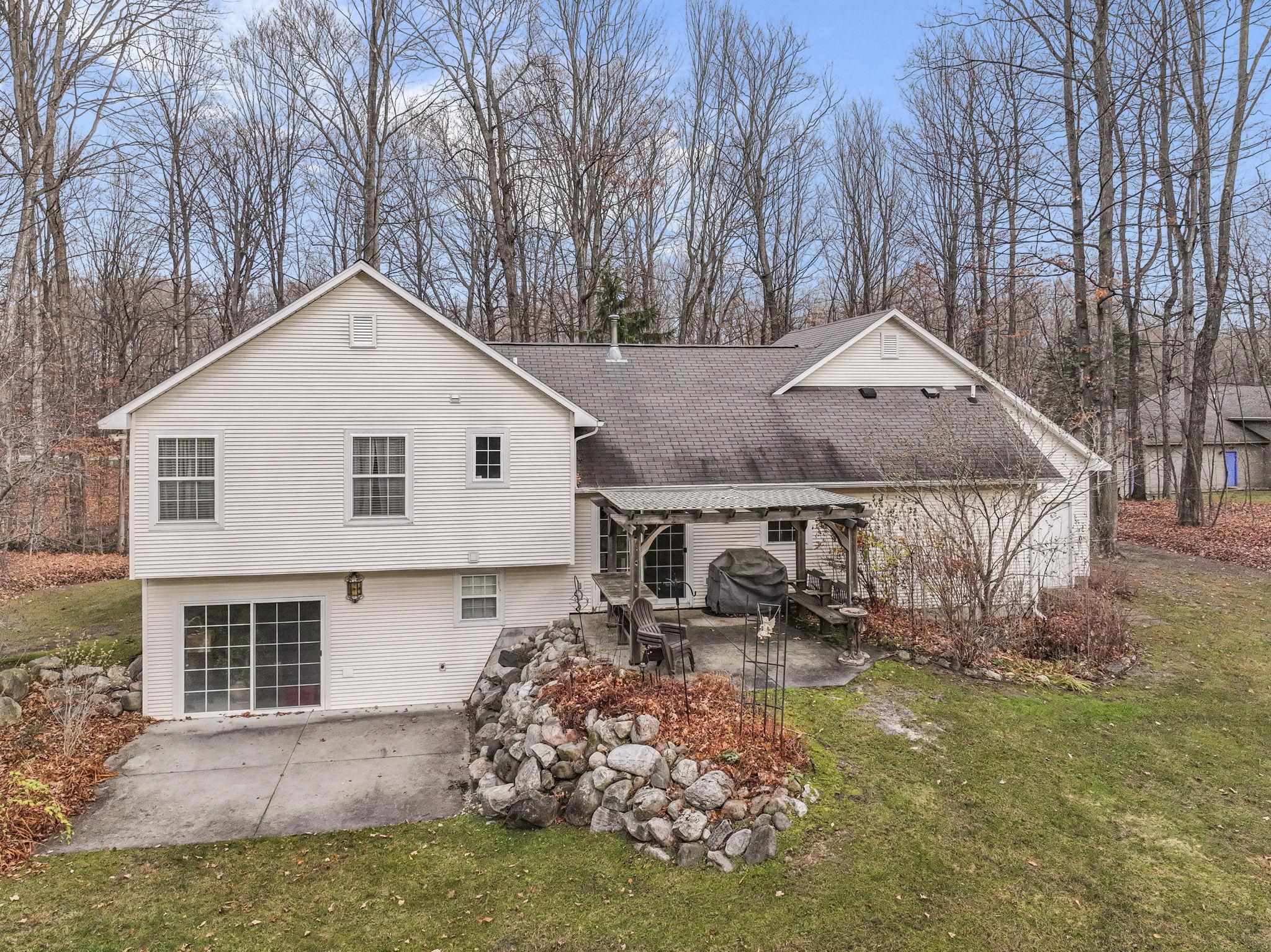 9685 Woodys Run, Traverse City, MI, 49684