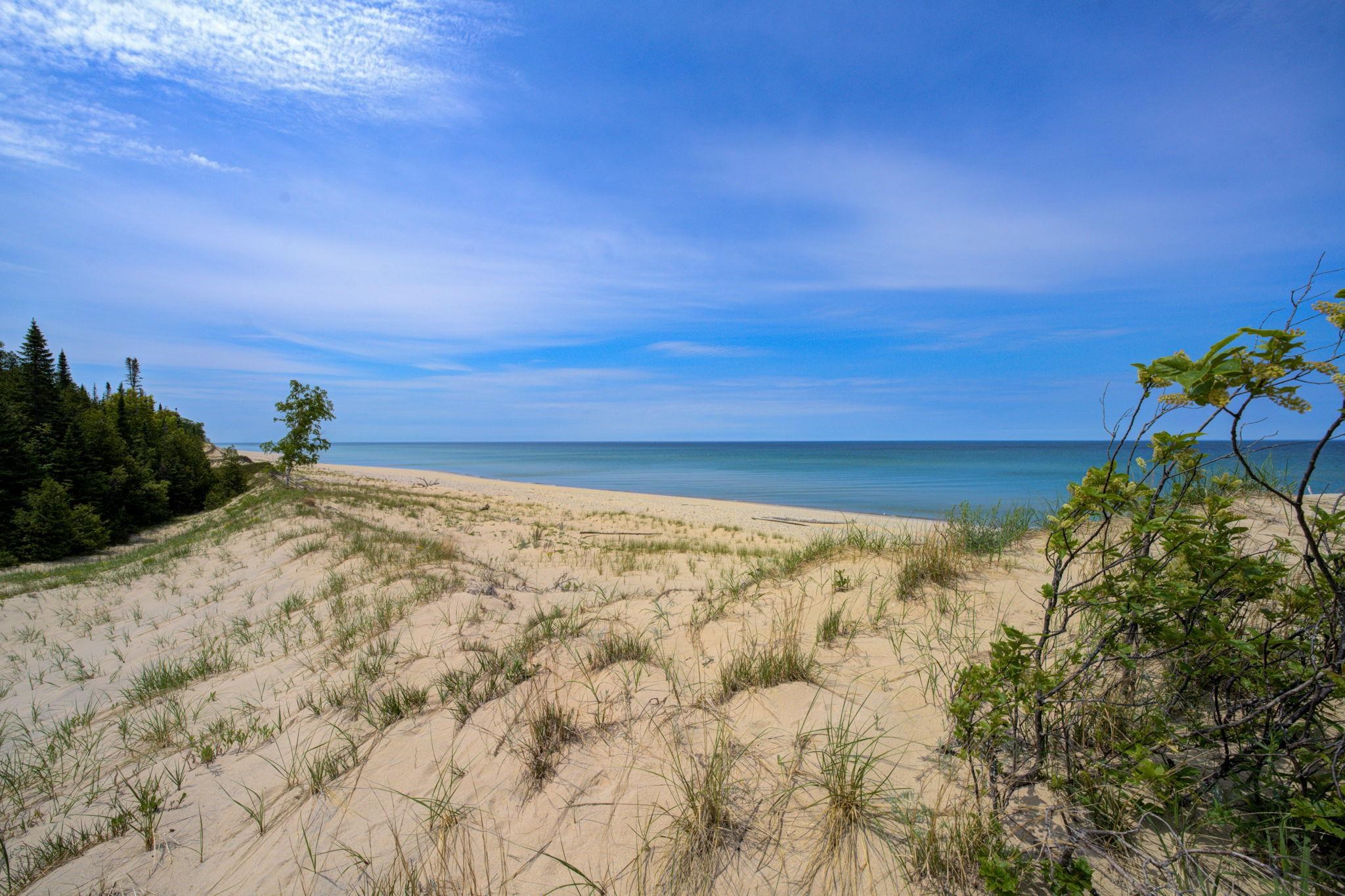 5th image of 3312 Old State Rd, Frankfort, MI 49635 | MLS# 78080064369