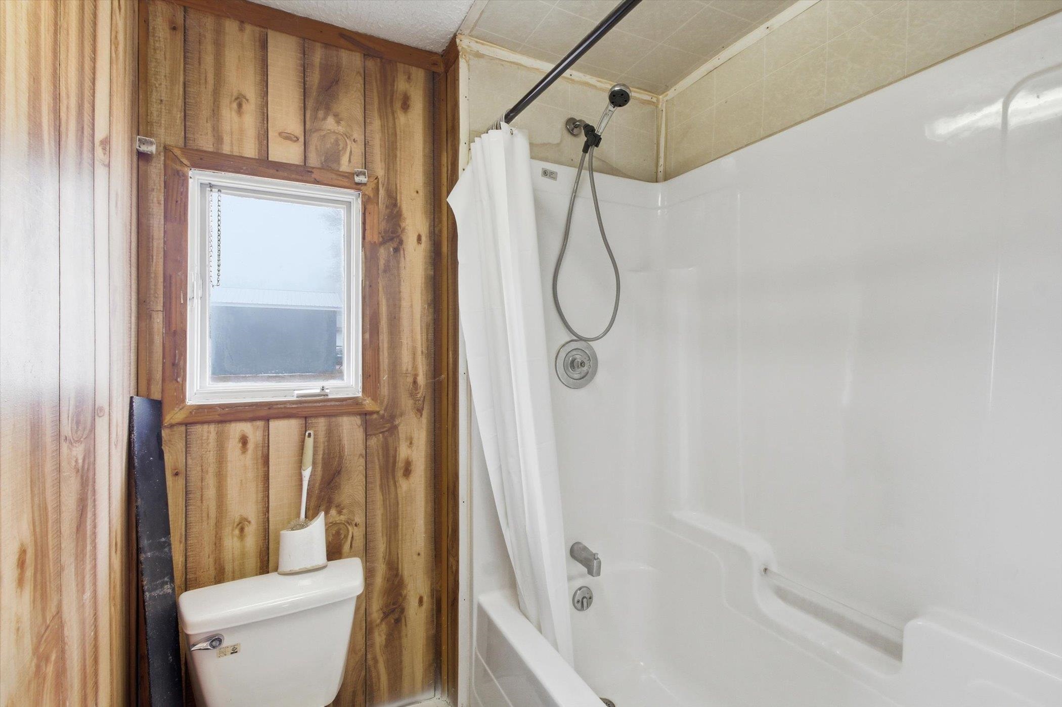 430 Bridge Avenue, Alma, MI, 48801