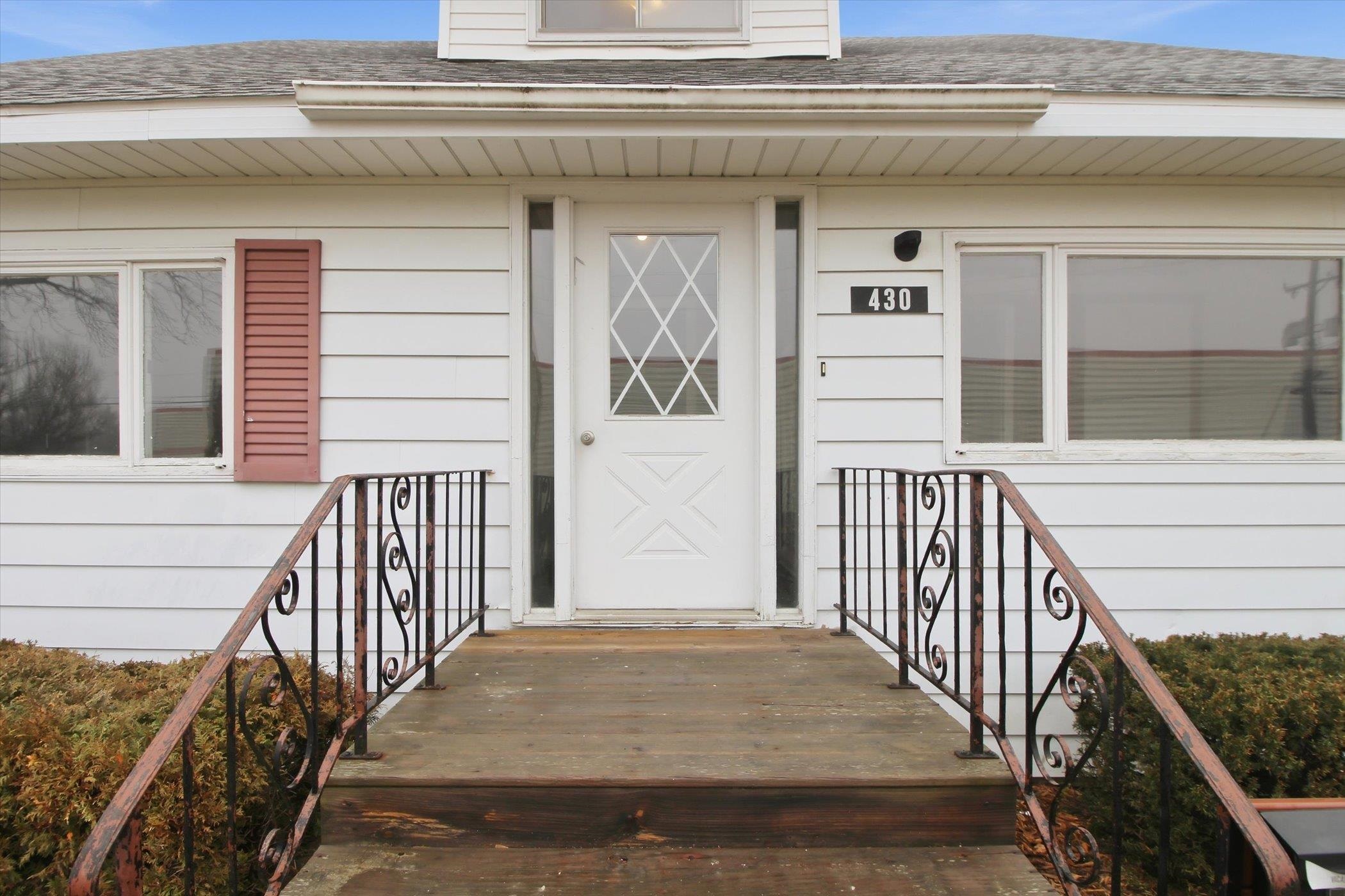 430 Bridge Avenue, Alma, MI, 48801