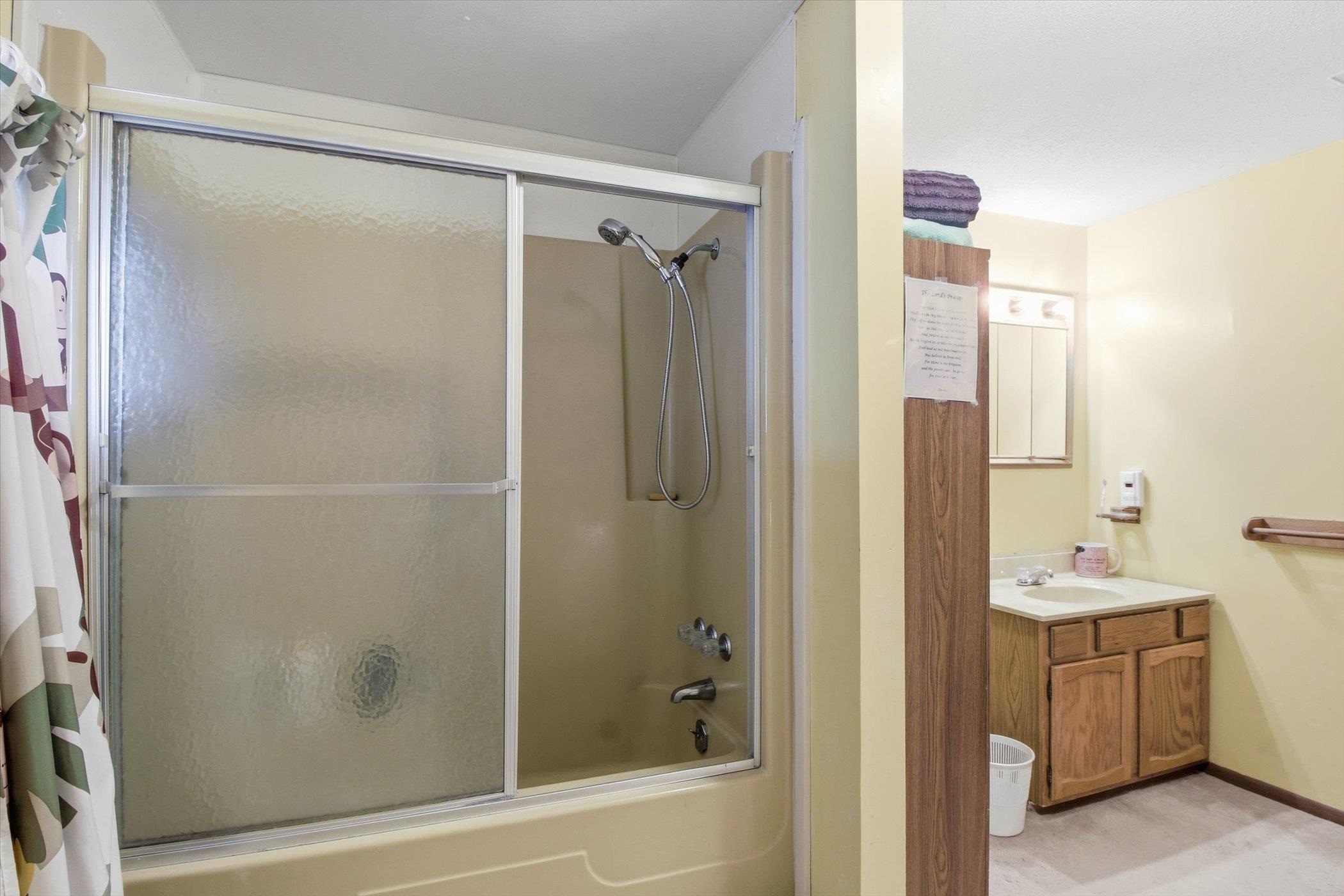 430 Bridge Avenue, Alma, MI, 48801