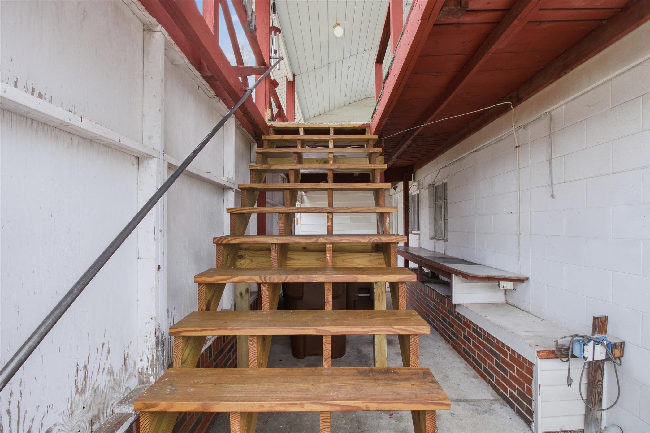 430 Bridge Avenue, Alma, MI, 48801