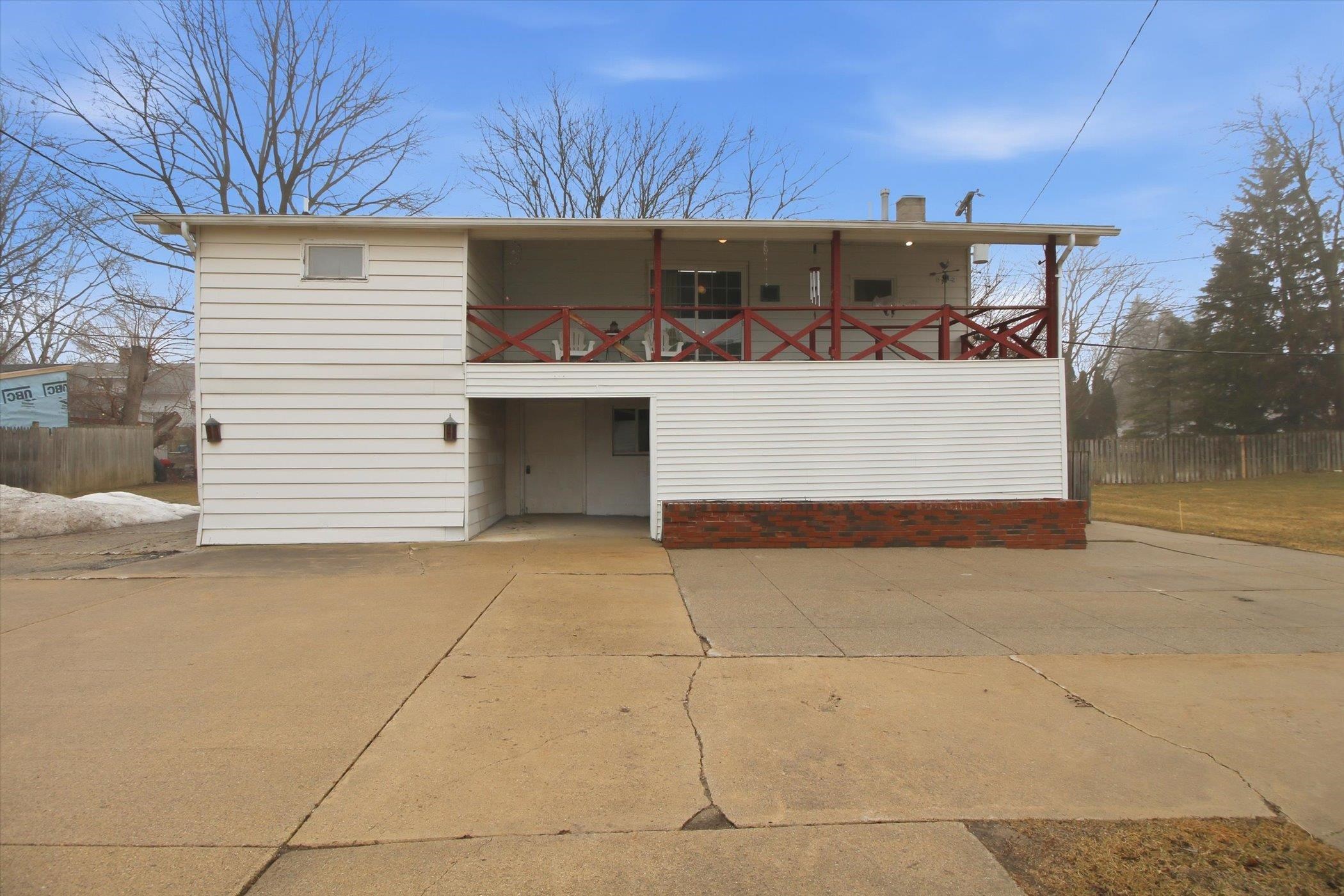 430 Bridge Avenue, Alma, MI, 48801