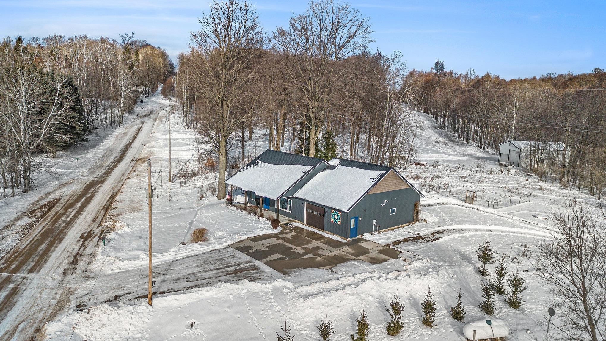 23736 110th Avenue, Tustin, MI, 49688