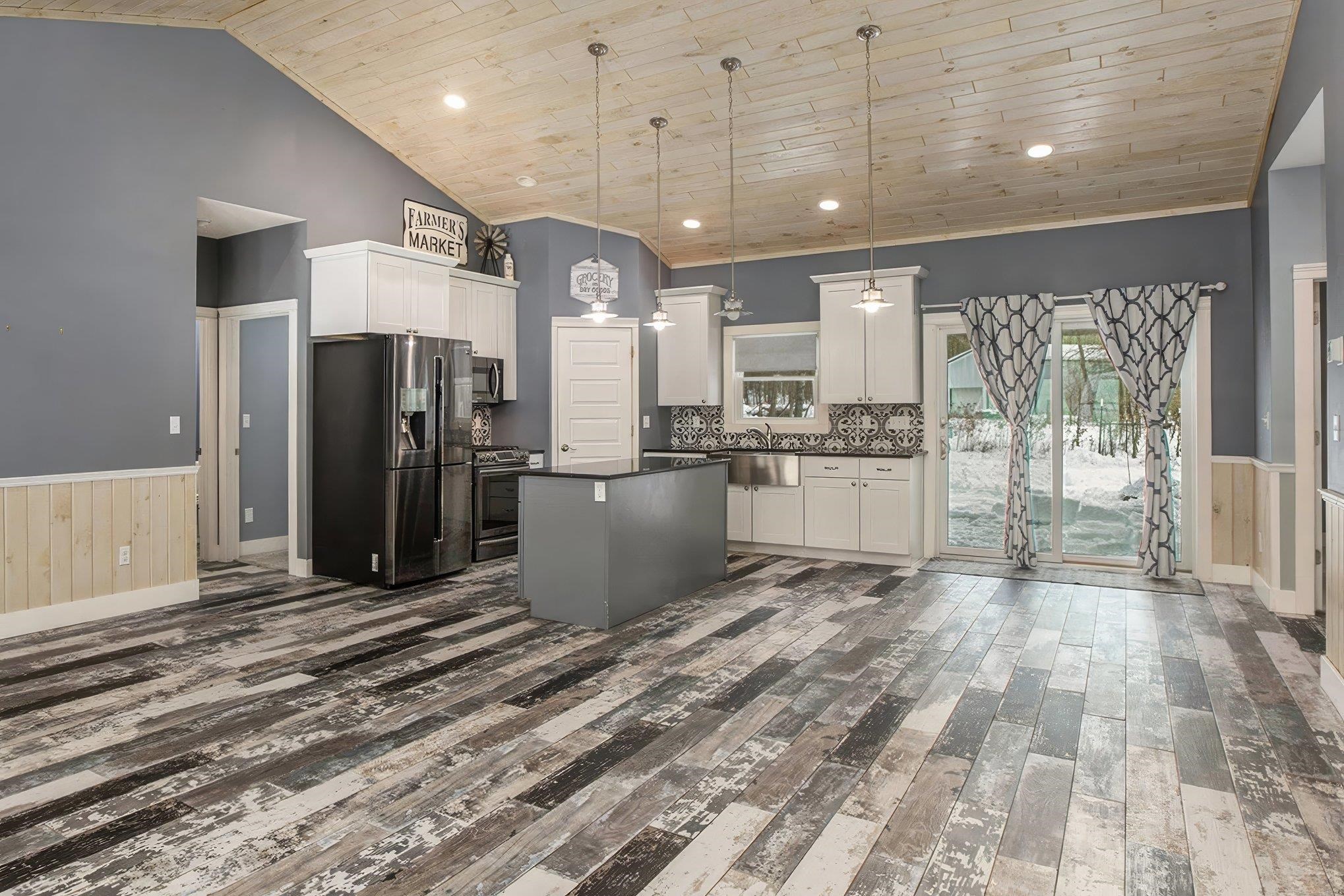 23736 110th Avenue, Tustin, MI, 49688