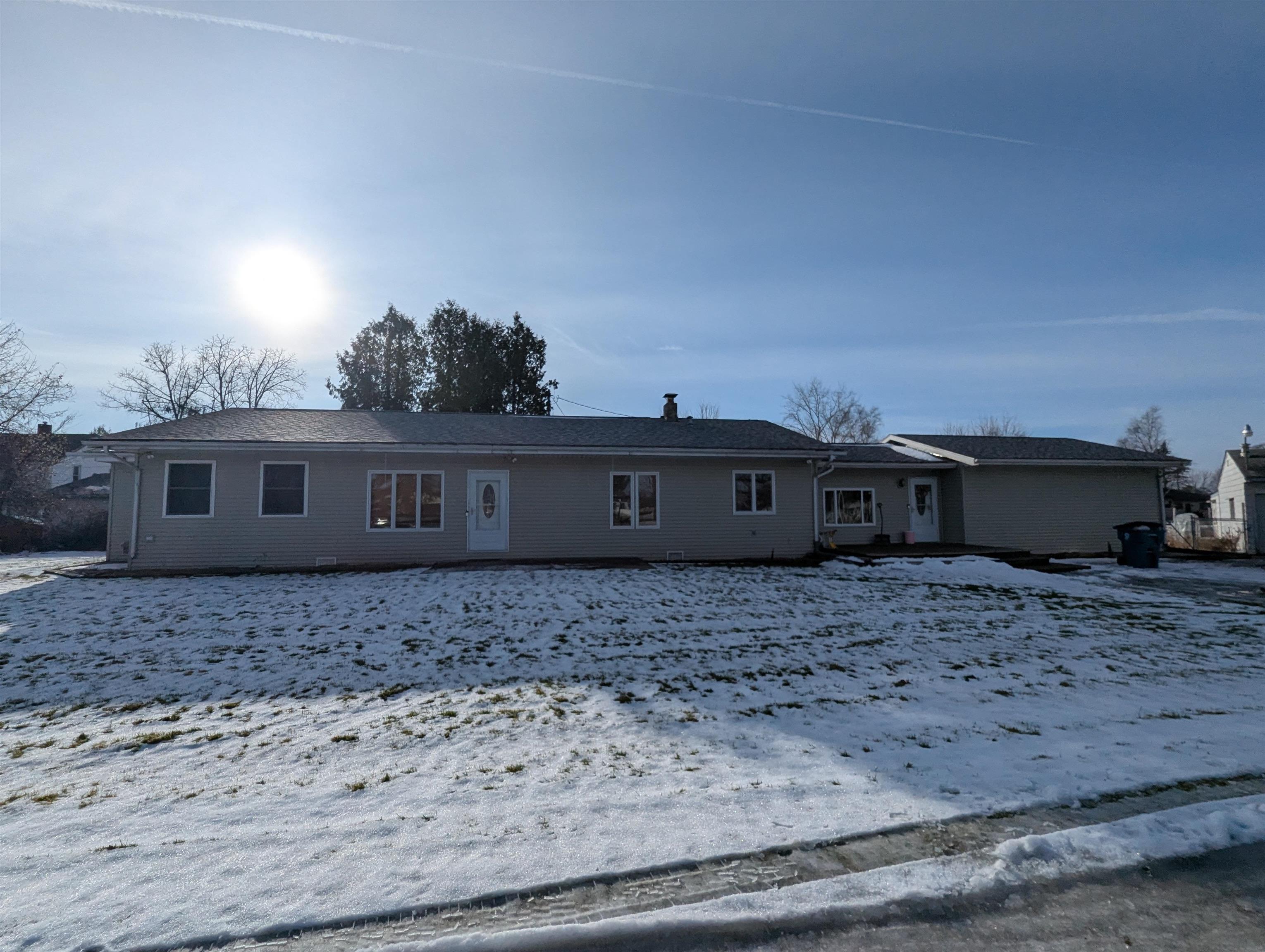 534 S Main Street photo 1