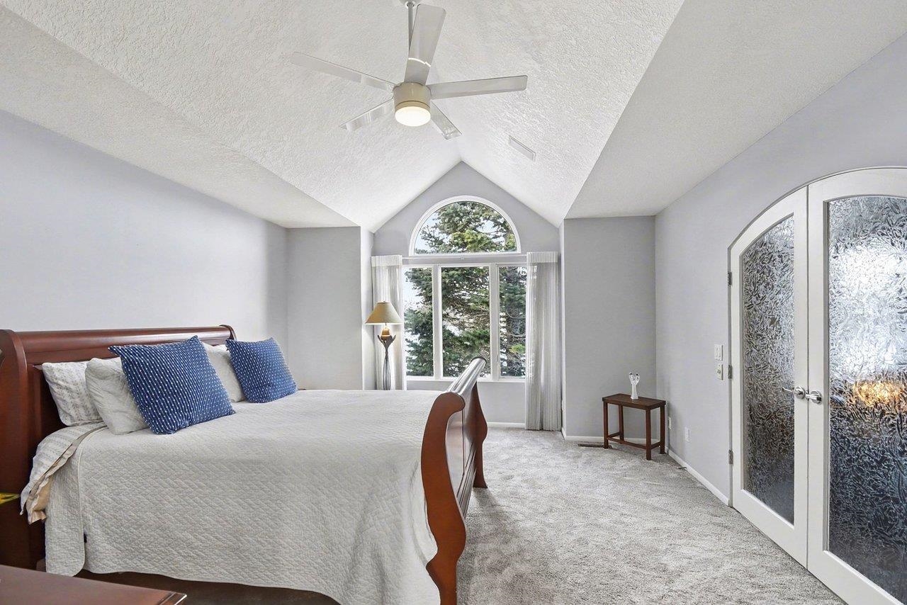 5620 W Spring Knoll Drive, Bay City, MI, 48706