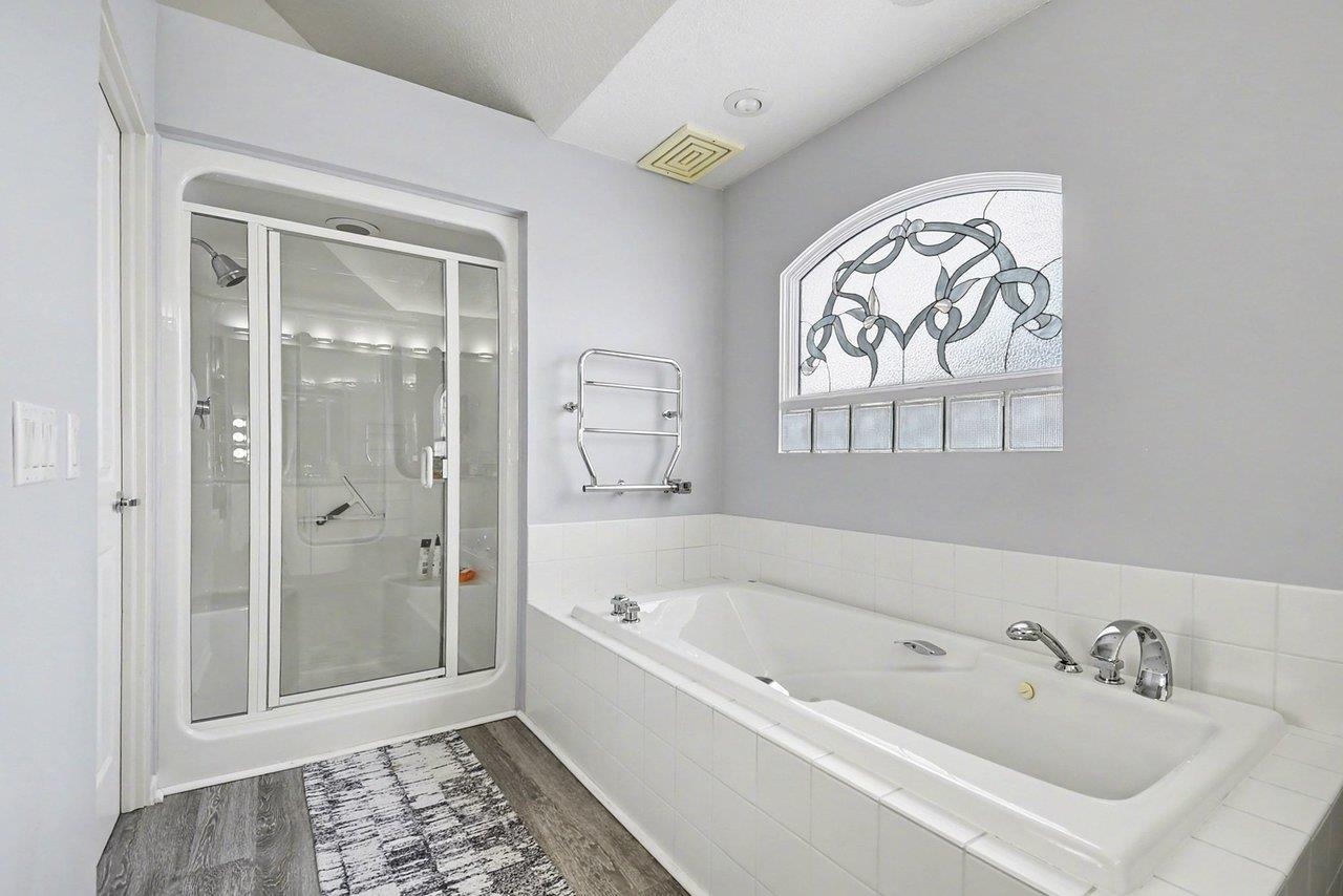 5620 W Spring Knoll Drive, Bay City, MI, 48706