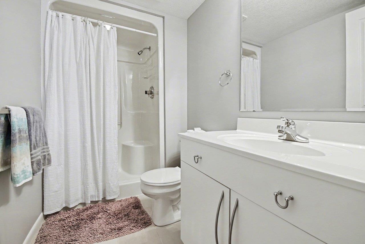 5620 W Spring Knoll Drive, Bay City, MI, 48706