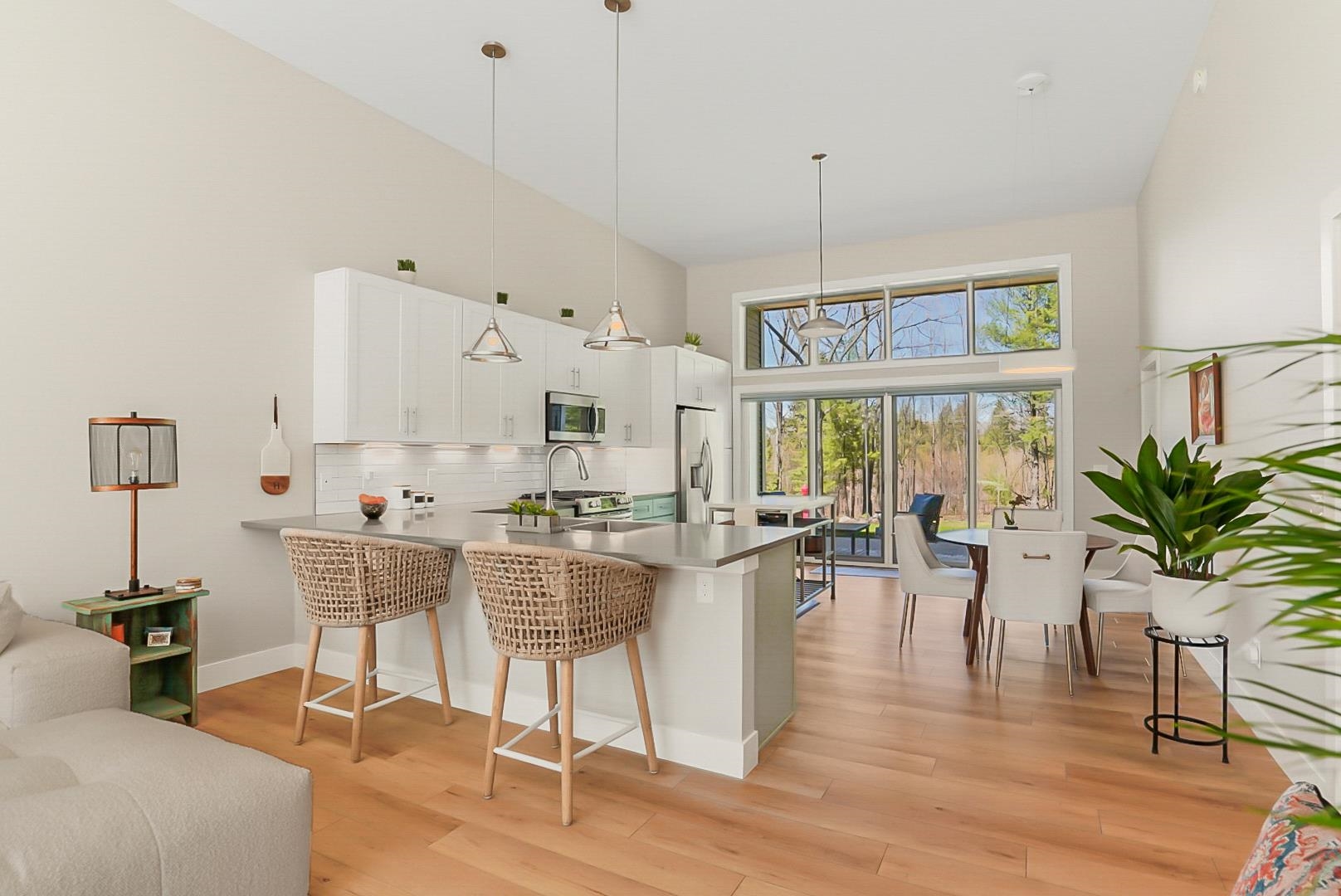 Listing Photo 1 - Condo for sale in building located at 8906-B Manhattan N, Traverse City, MI 49685