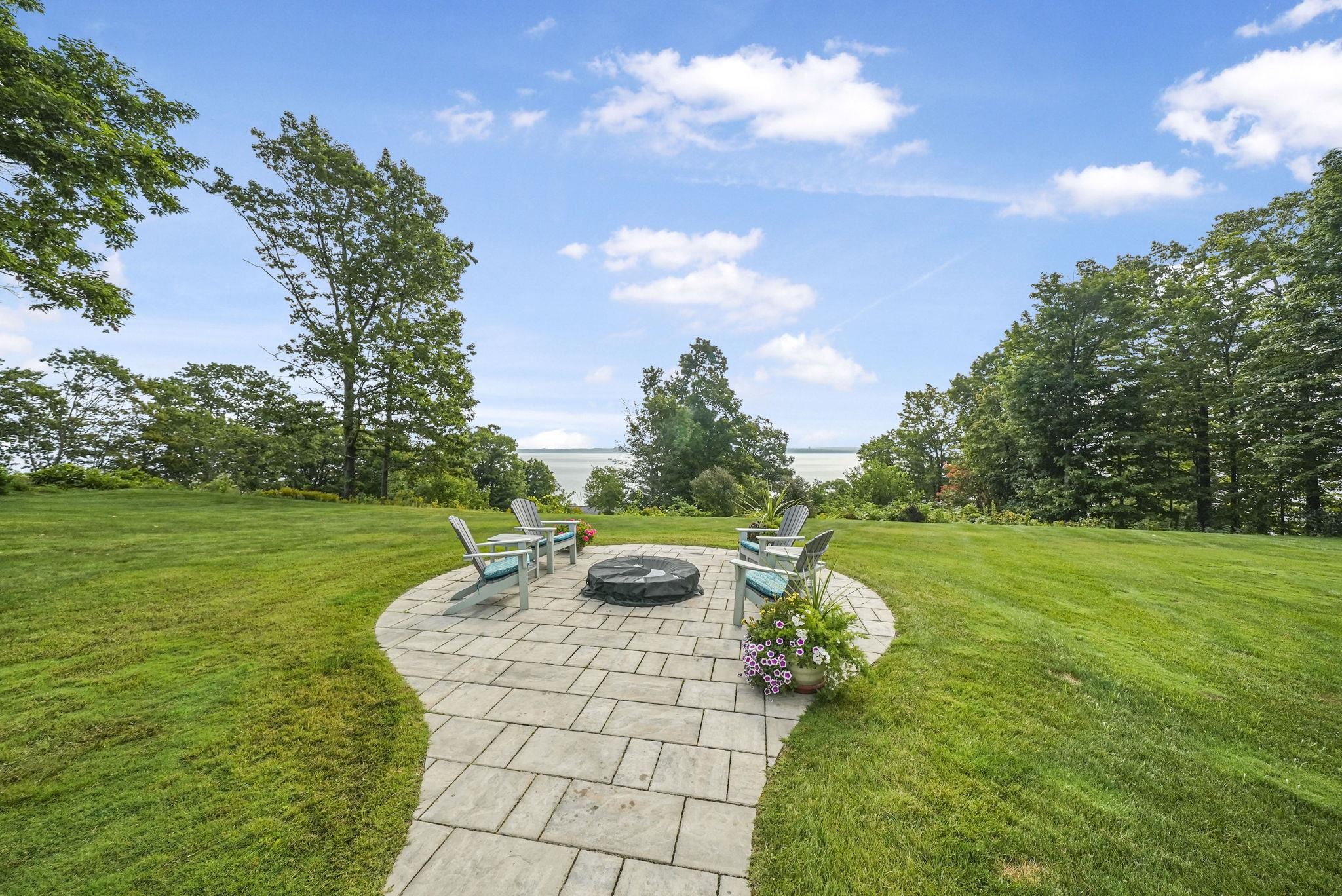 9546 Eastridge Drive, Traverse City, MI, 49686