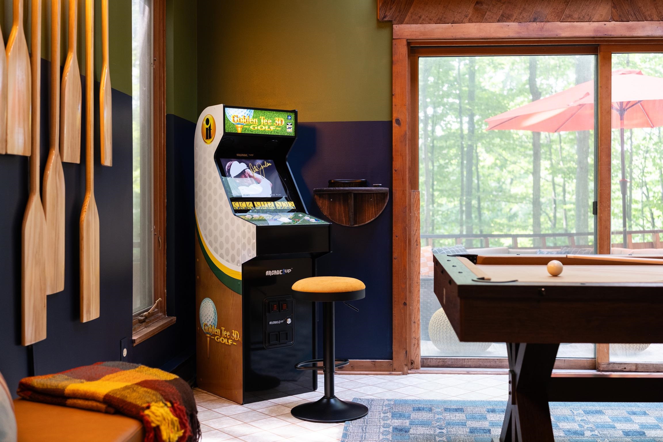 5811 East Village Drive, Bellaire, MI, 49615