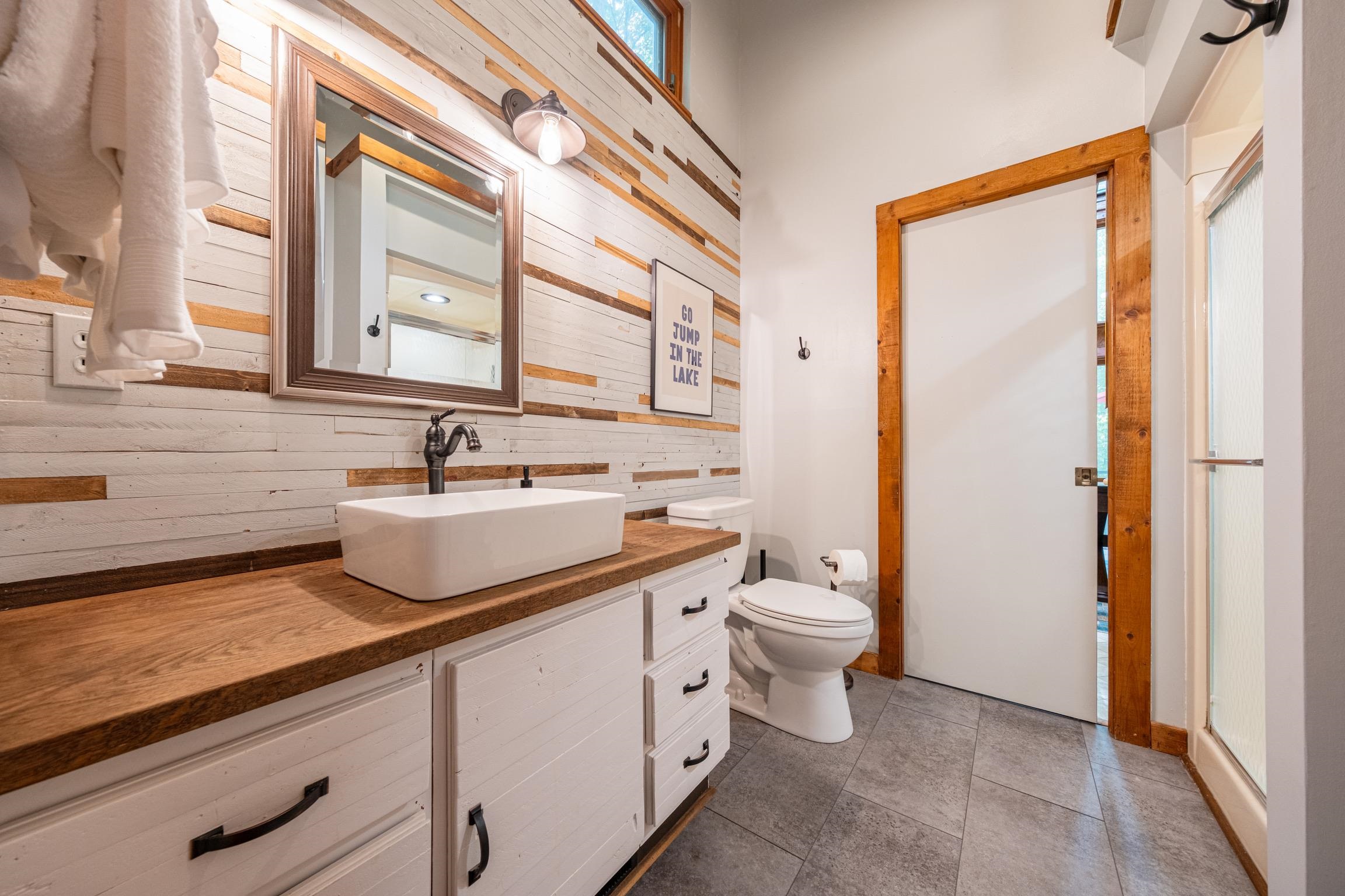 5811 East Village Drive, Bellaire, MI, 49615