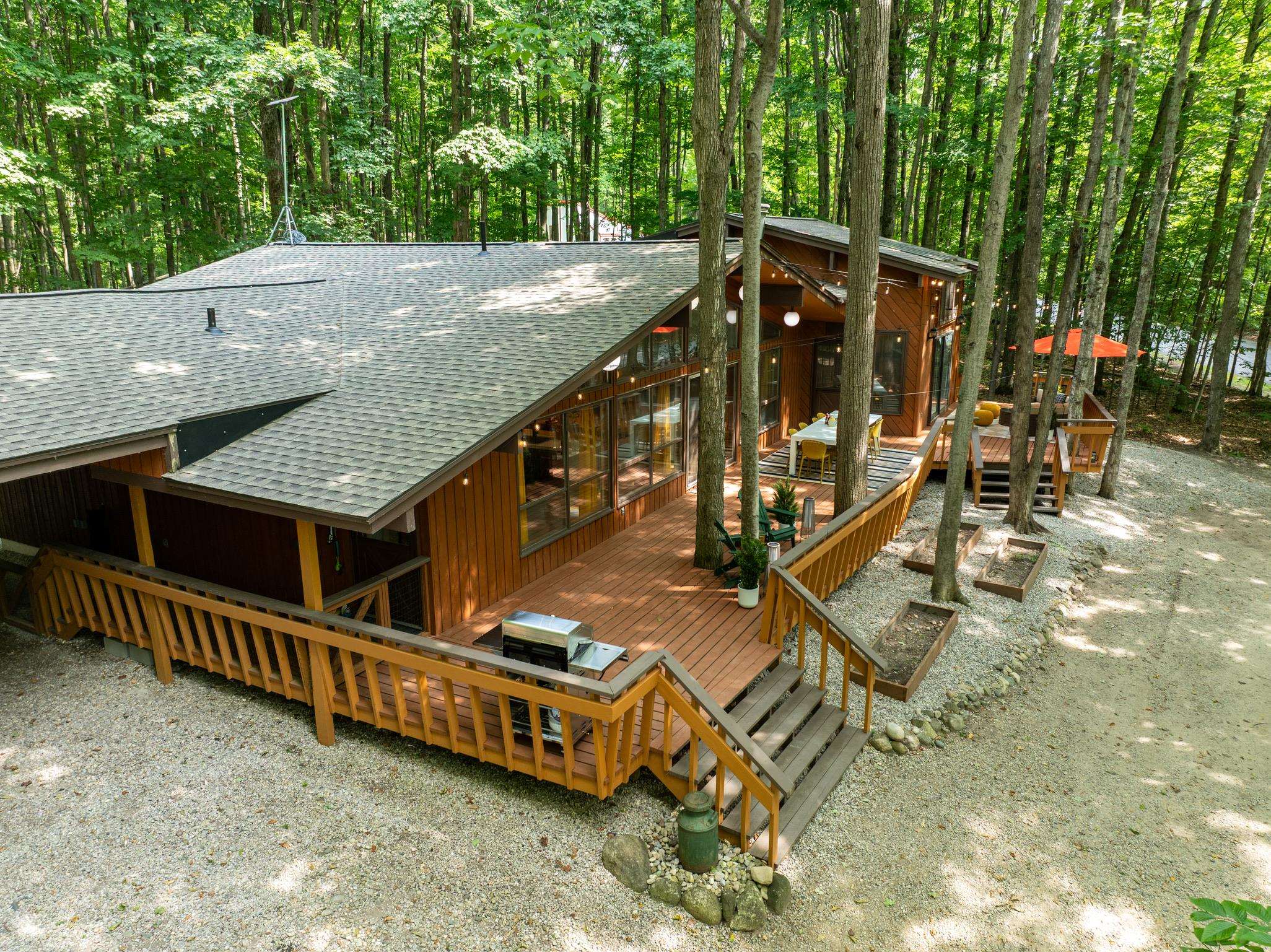 5811 East Village Drive, Bellaire, MI, 49615