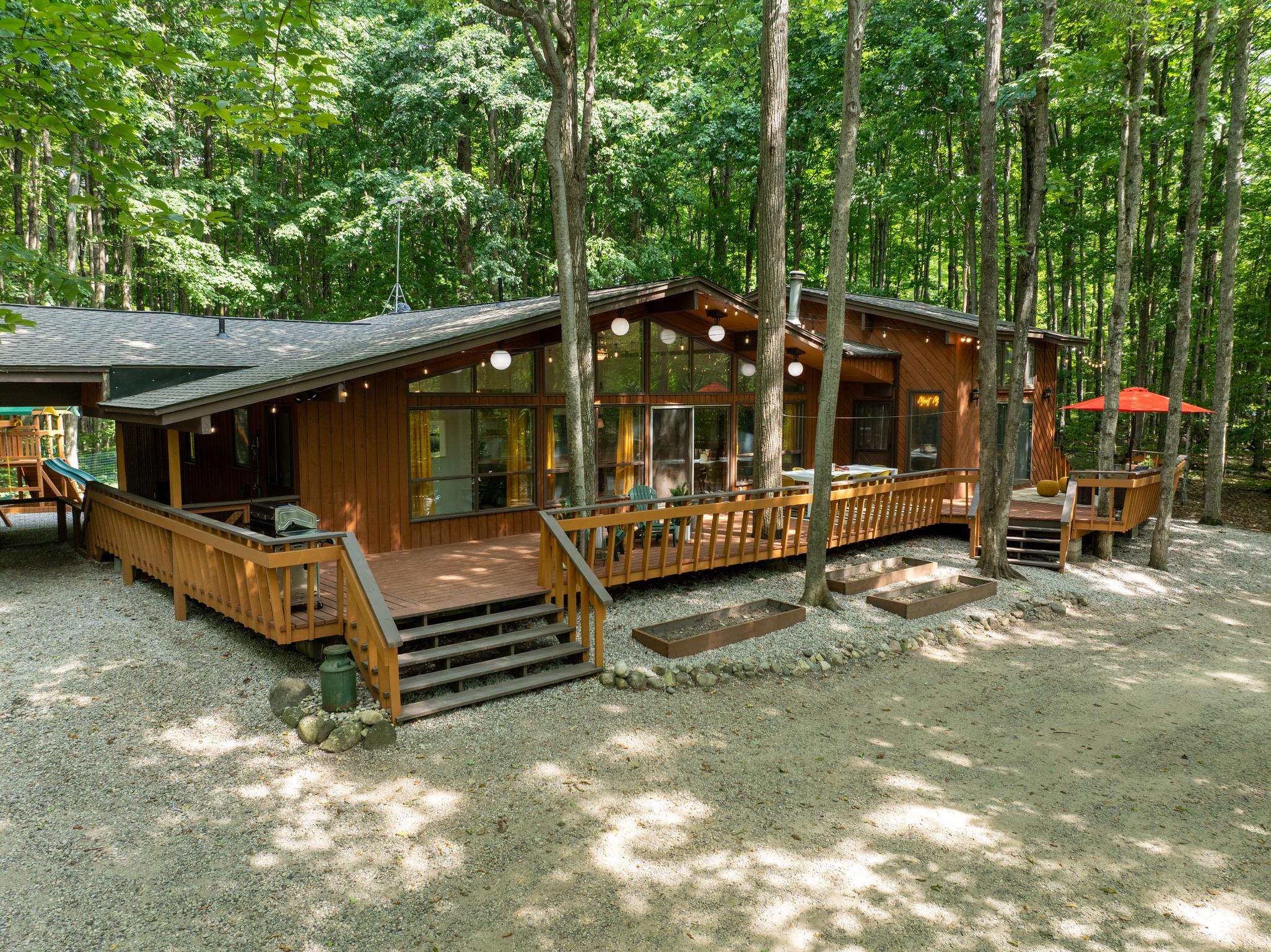 5811 East Village Drive, Bellaire, MI, 49615