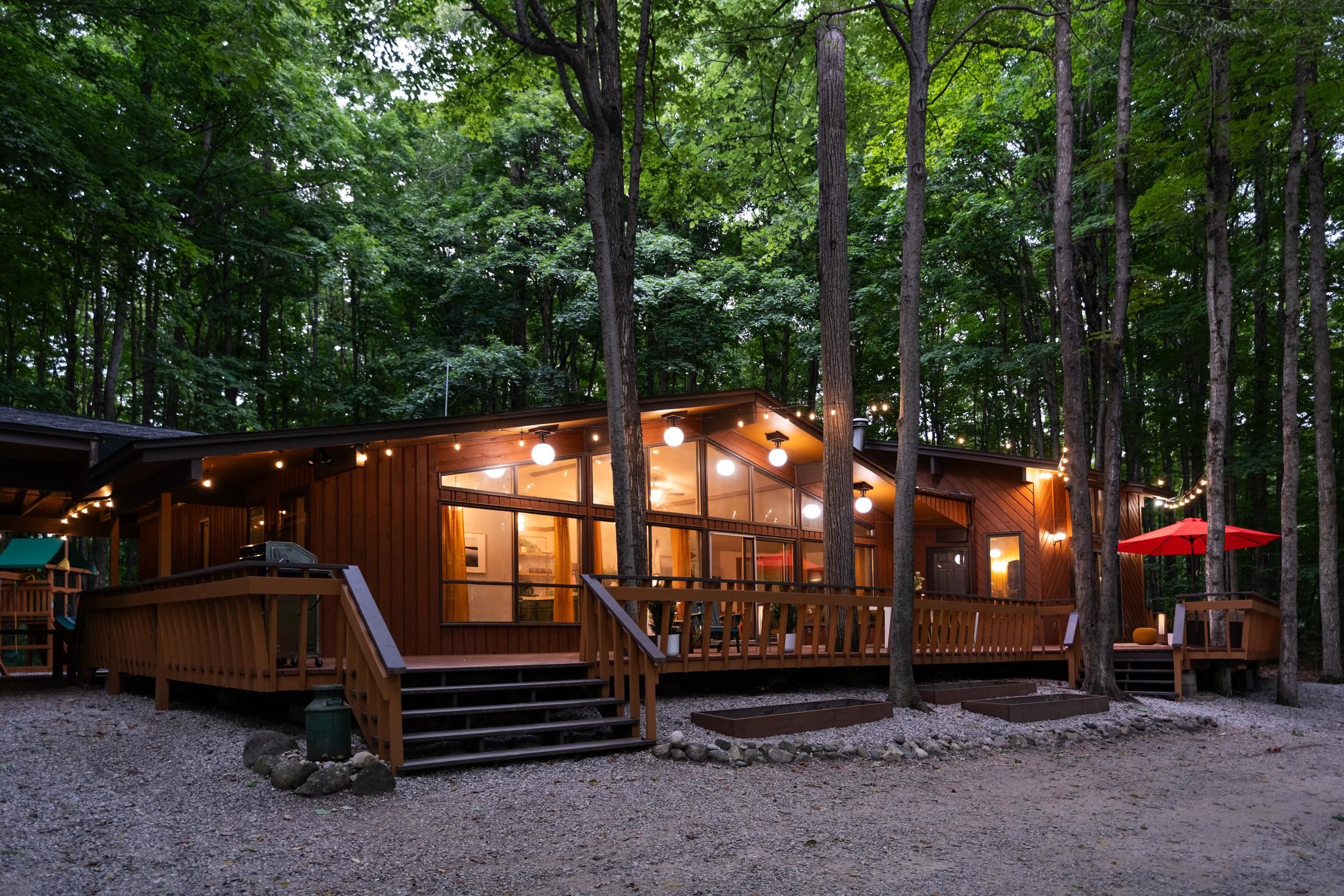 5811 East Village Drive, Bellaire, MI, 49615