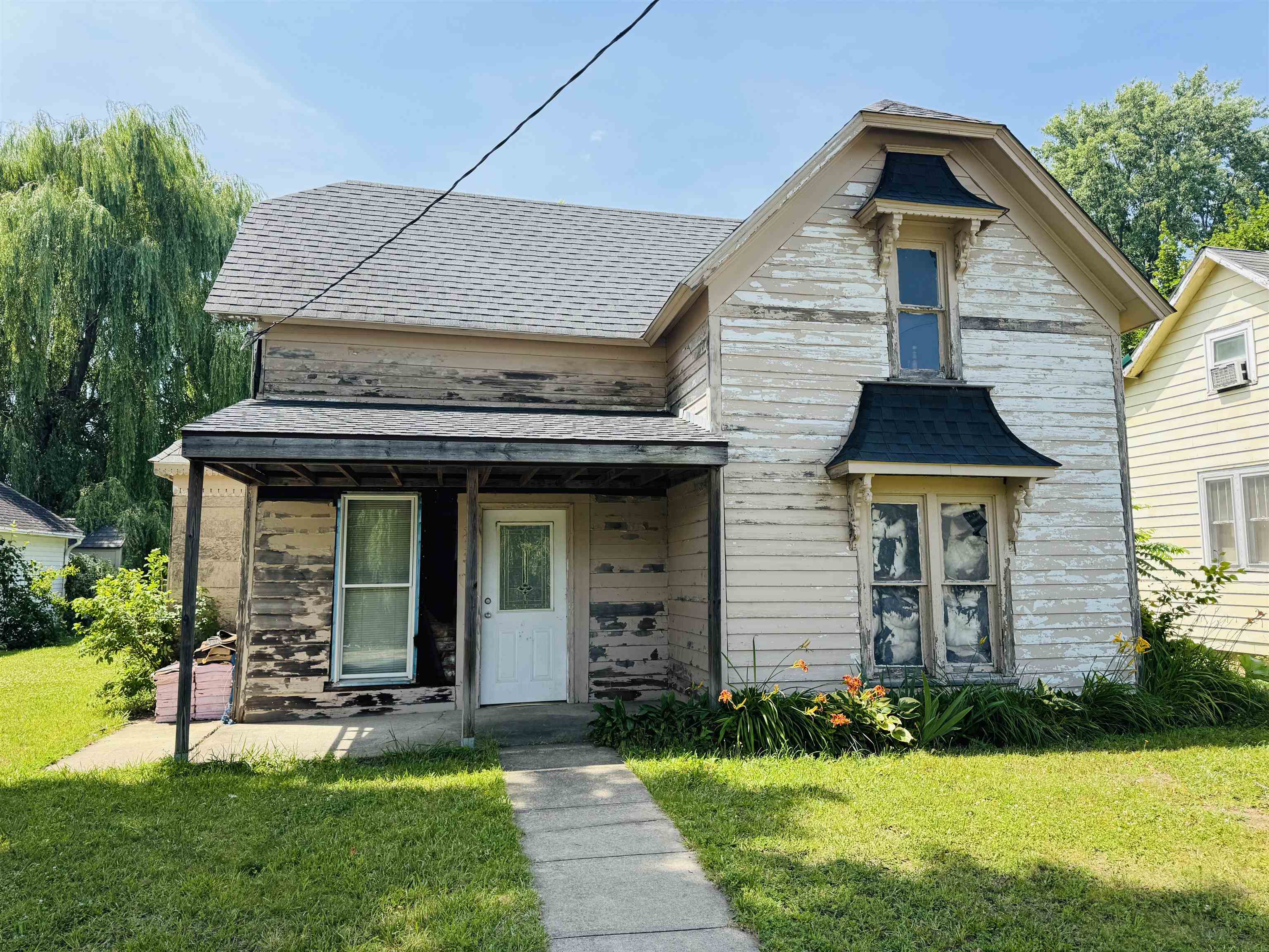 Homes for sale in Lake City, MI | 213 N Pine St, Lake City, MI 49651 | MLS# 80065070