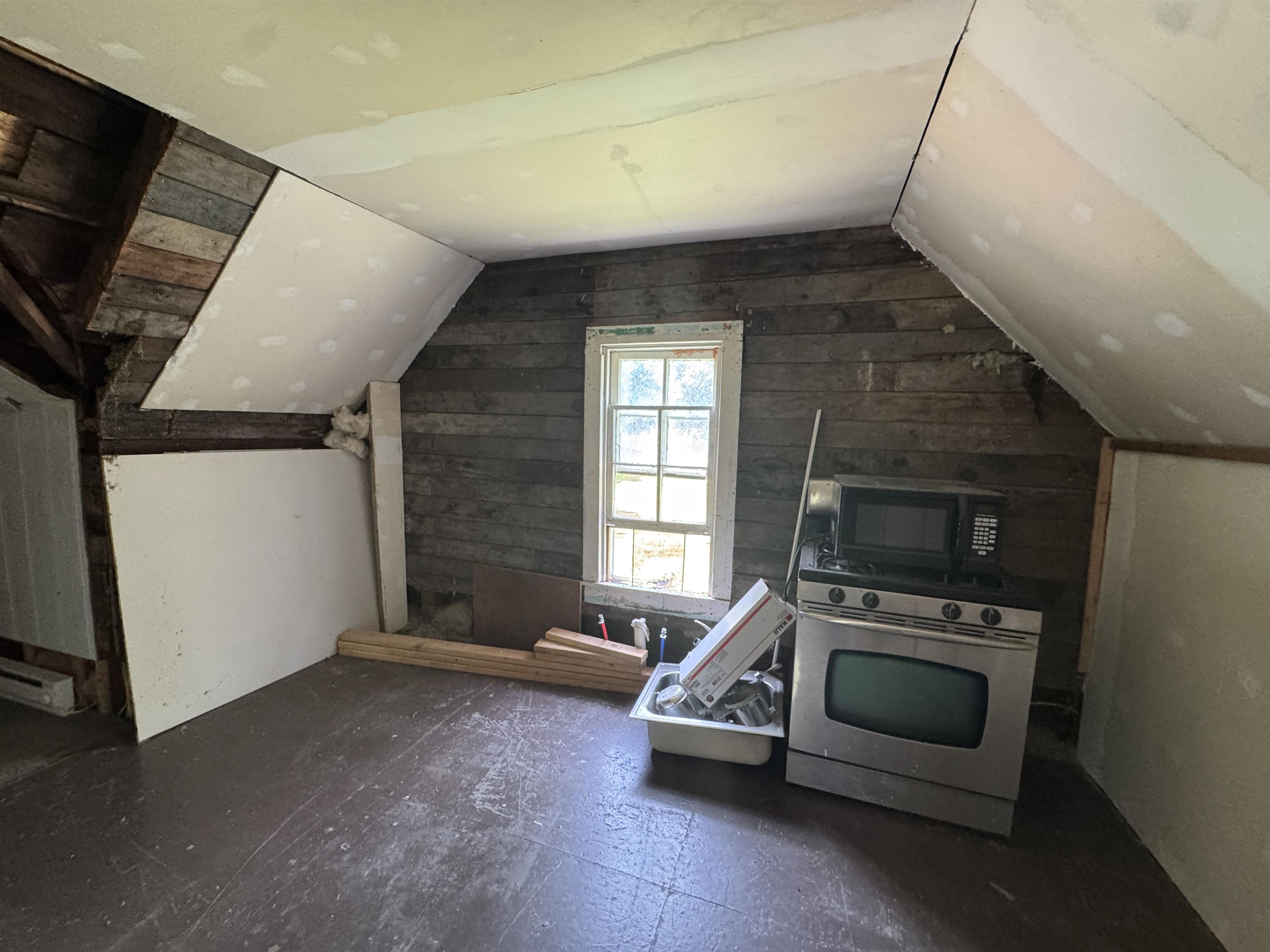 213 N Pine Street, Lake City, MI, 49651