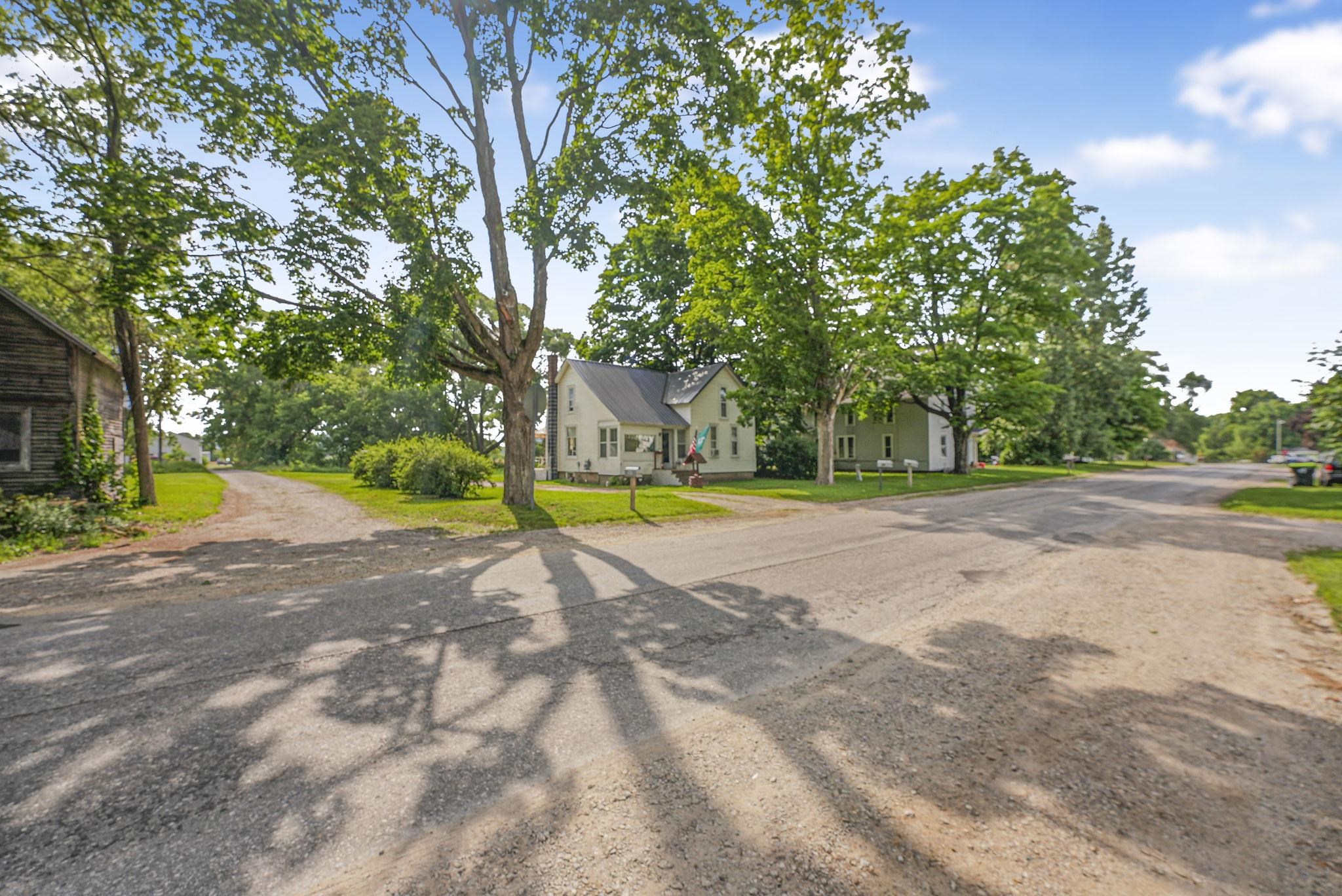 1583 State Street photo 31