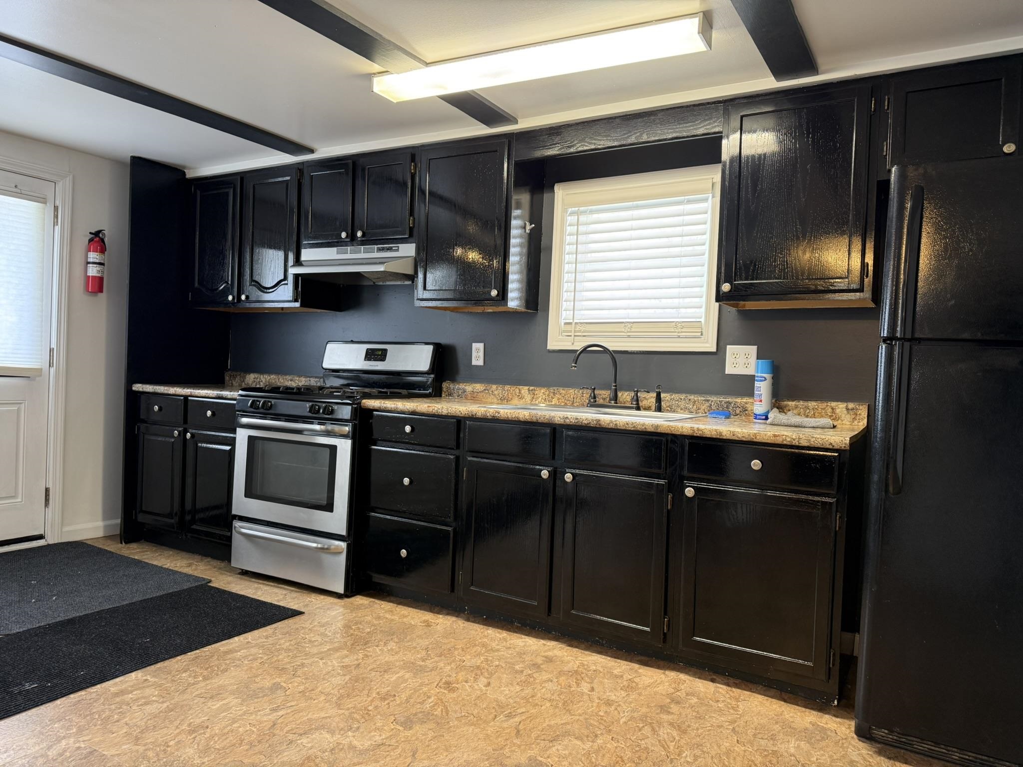 1583 State Street photo 5