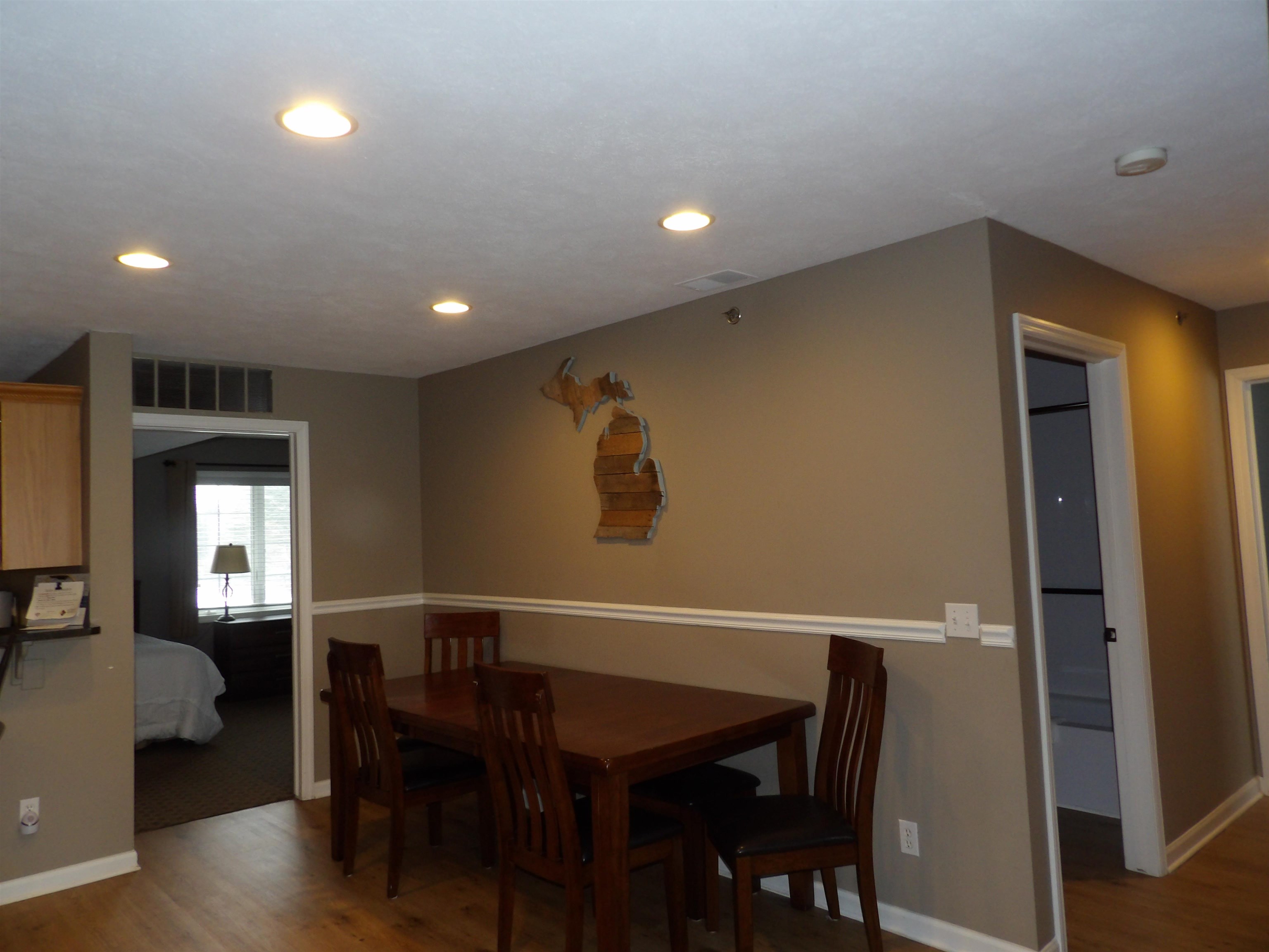 1246 Sunnyside Drive photo 9