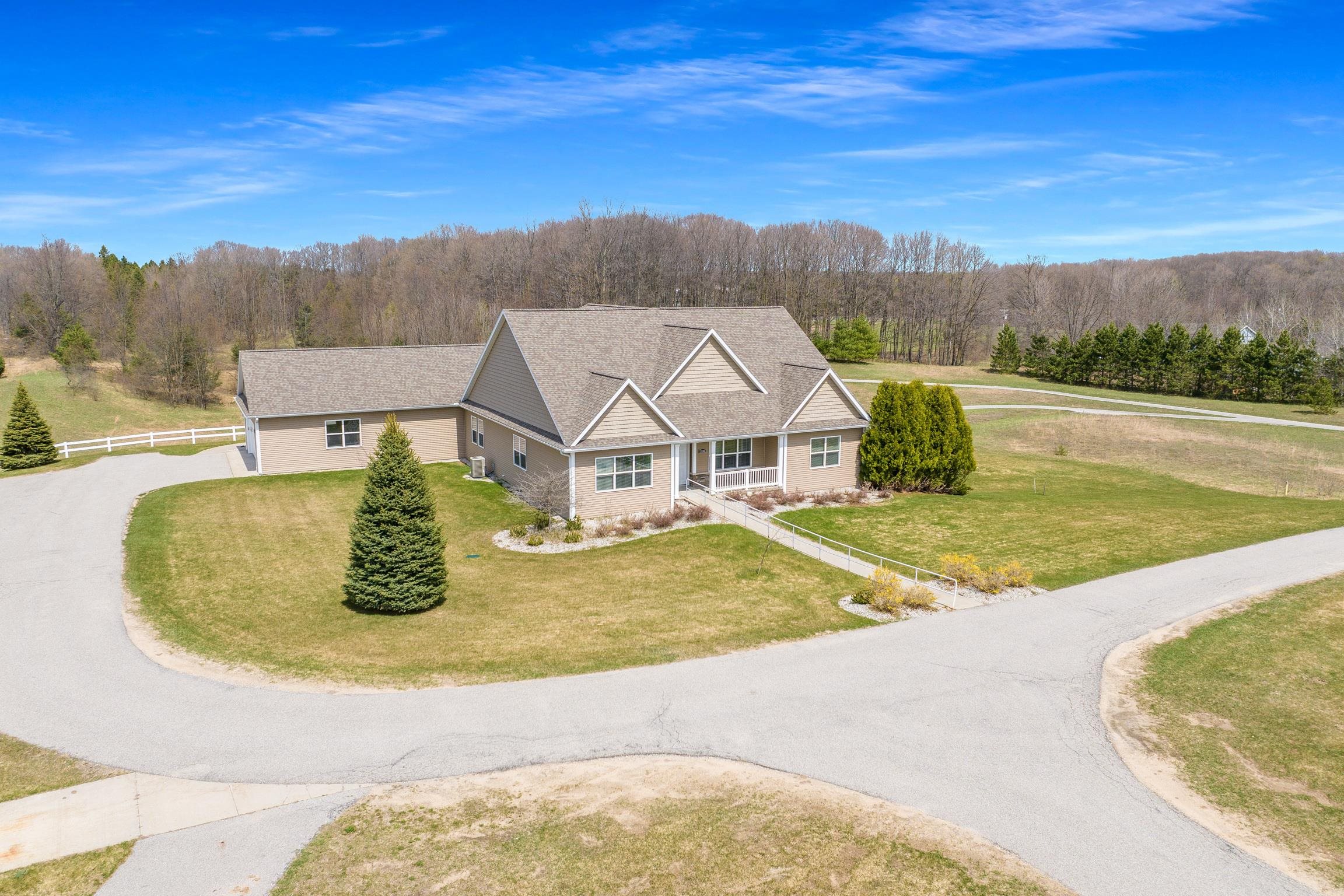 2624 Hartman Road, Traverse City, MI, 49685