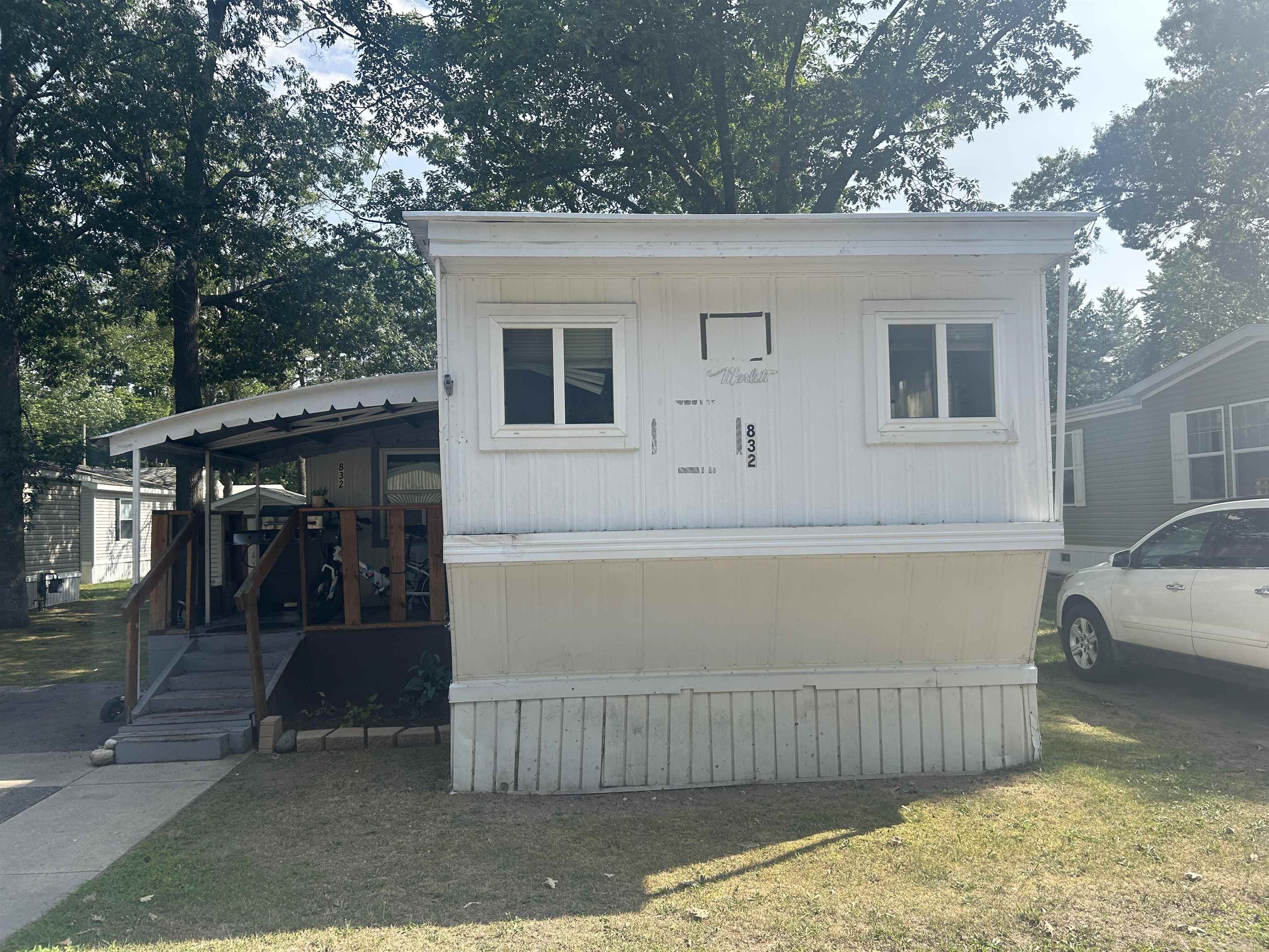 832 Manor Lane, Traverse City, MI, 49686