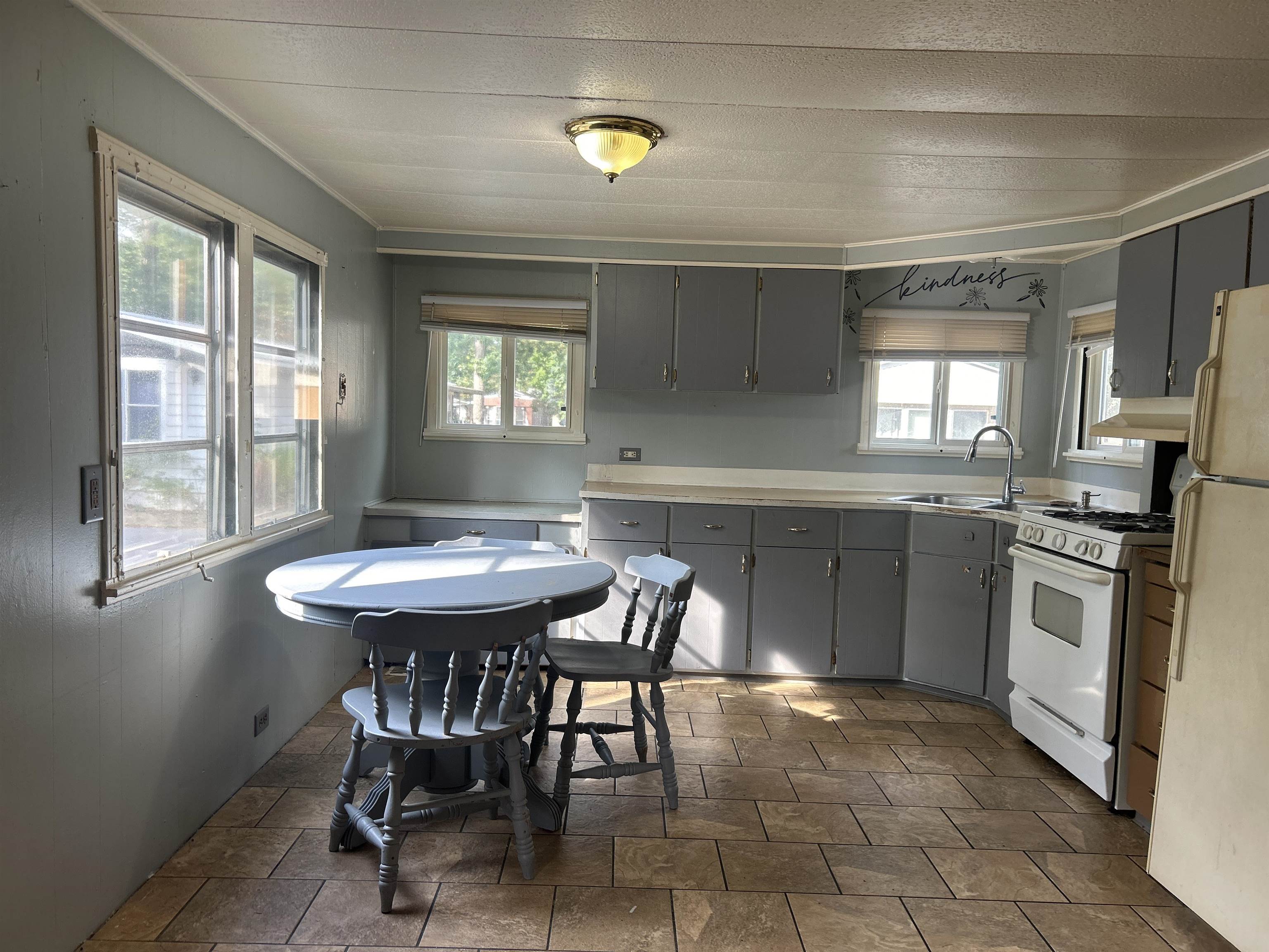 832 Manor Lane, Traverse City, MI, 49686