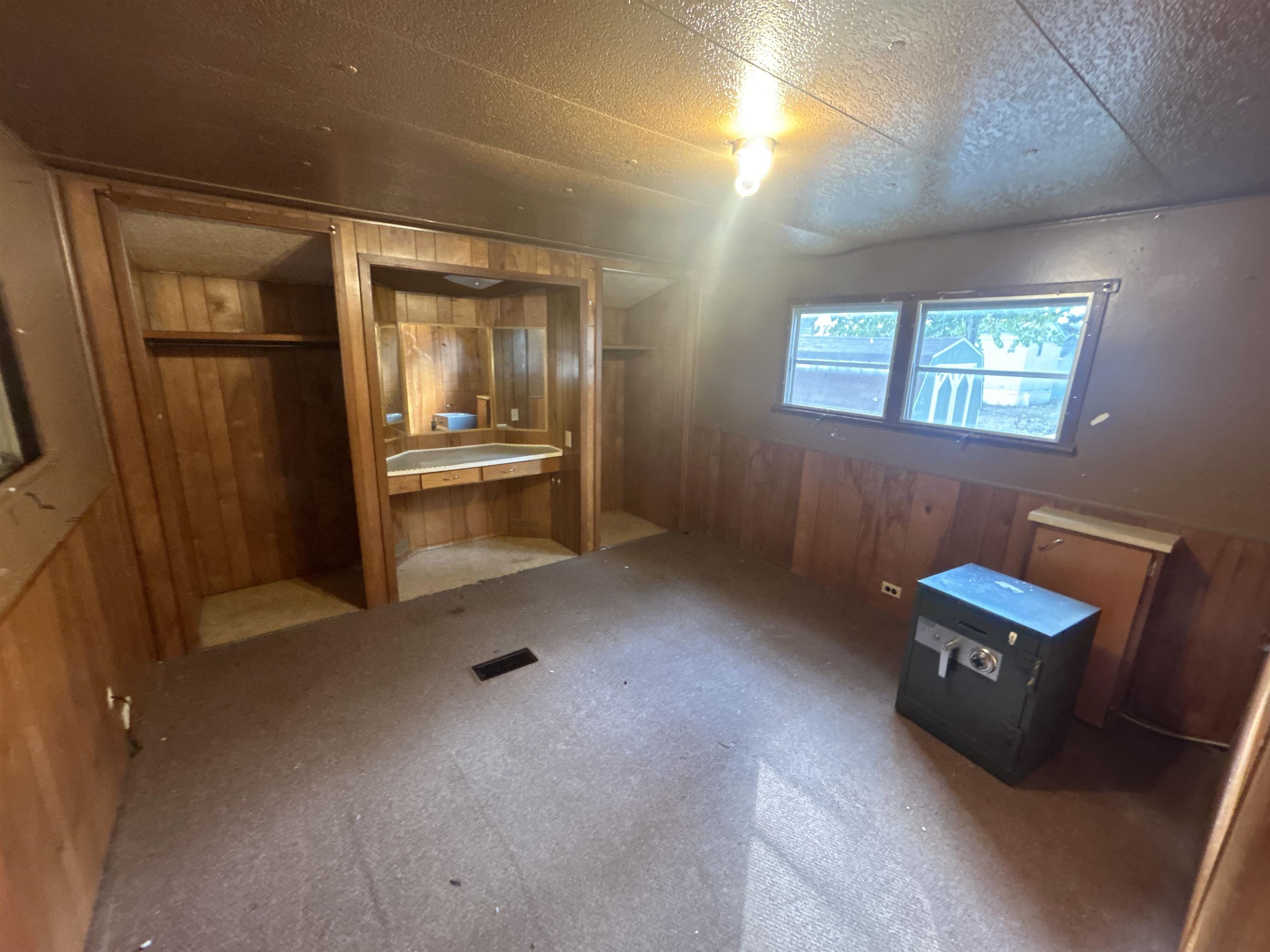 832 Manor Lane, Traverse City, MI, 49686