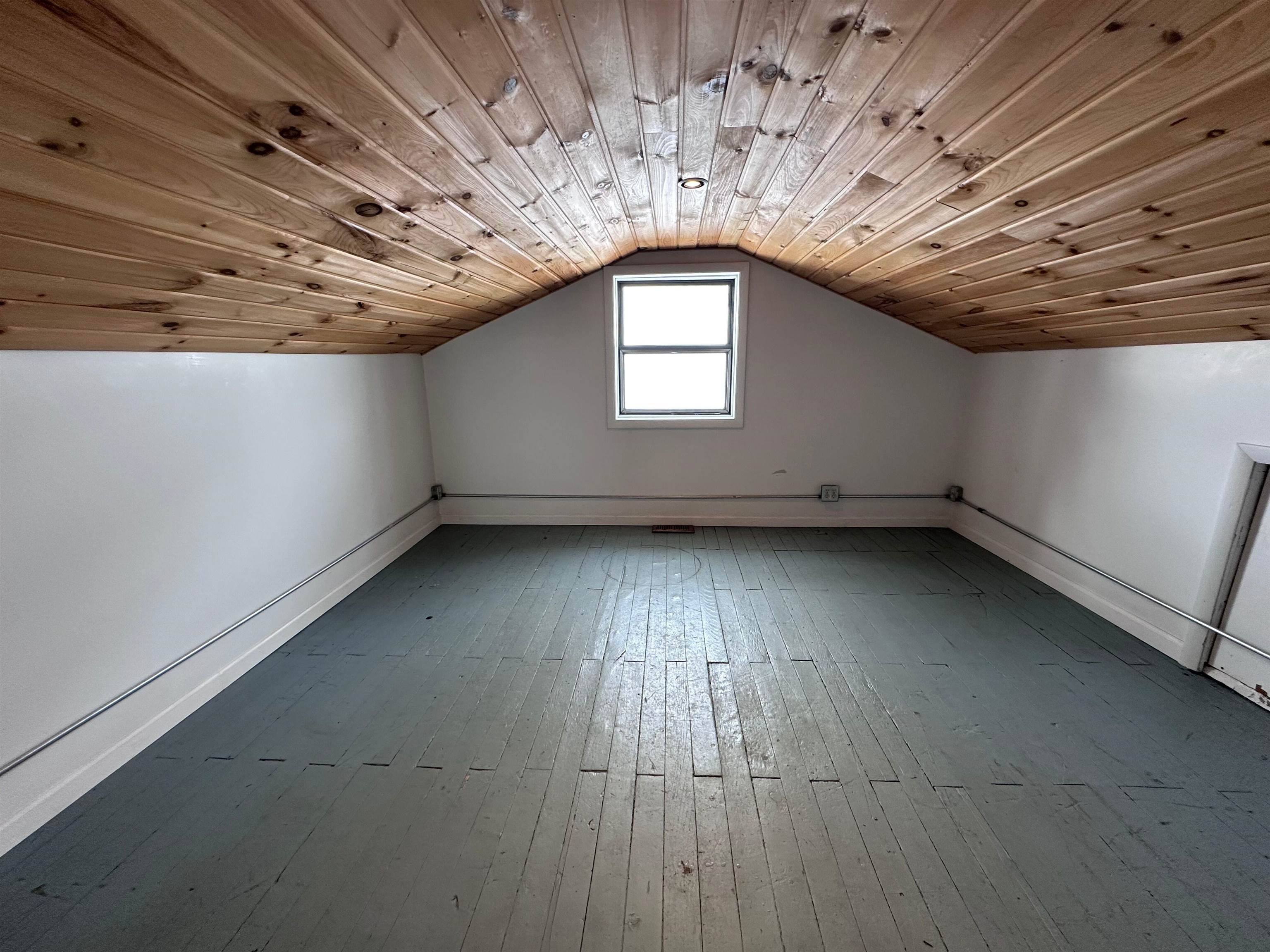 517 E Eighth Street, Traverse City, MI, 49686