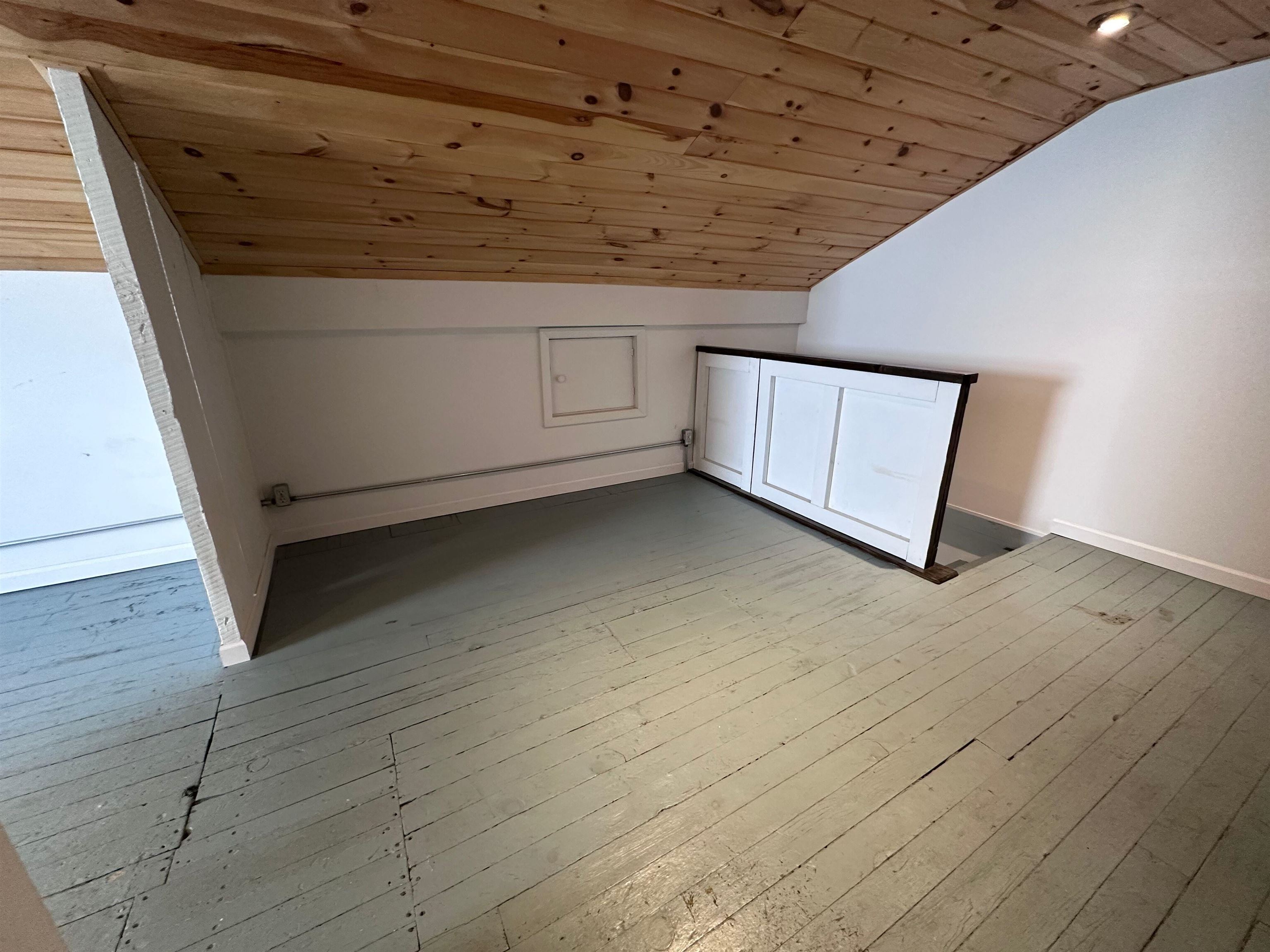 517 E Eighth Street, Traverse City, MI, 49686