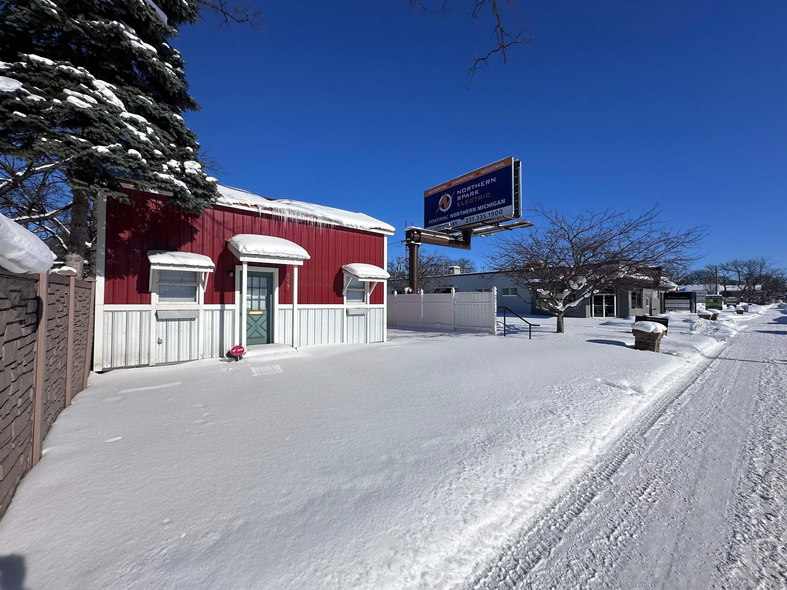 517 E Eighth Street, Traverse City, MI, 49686