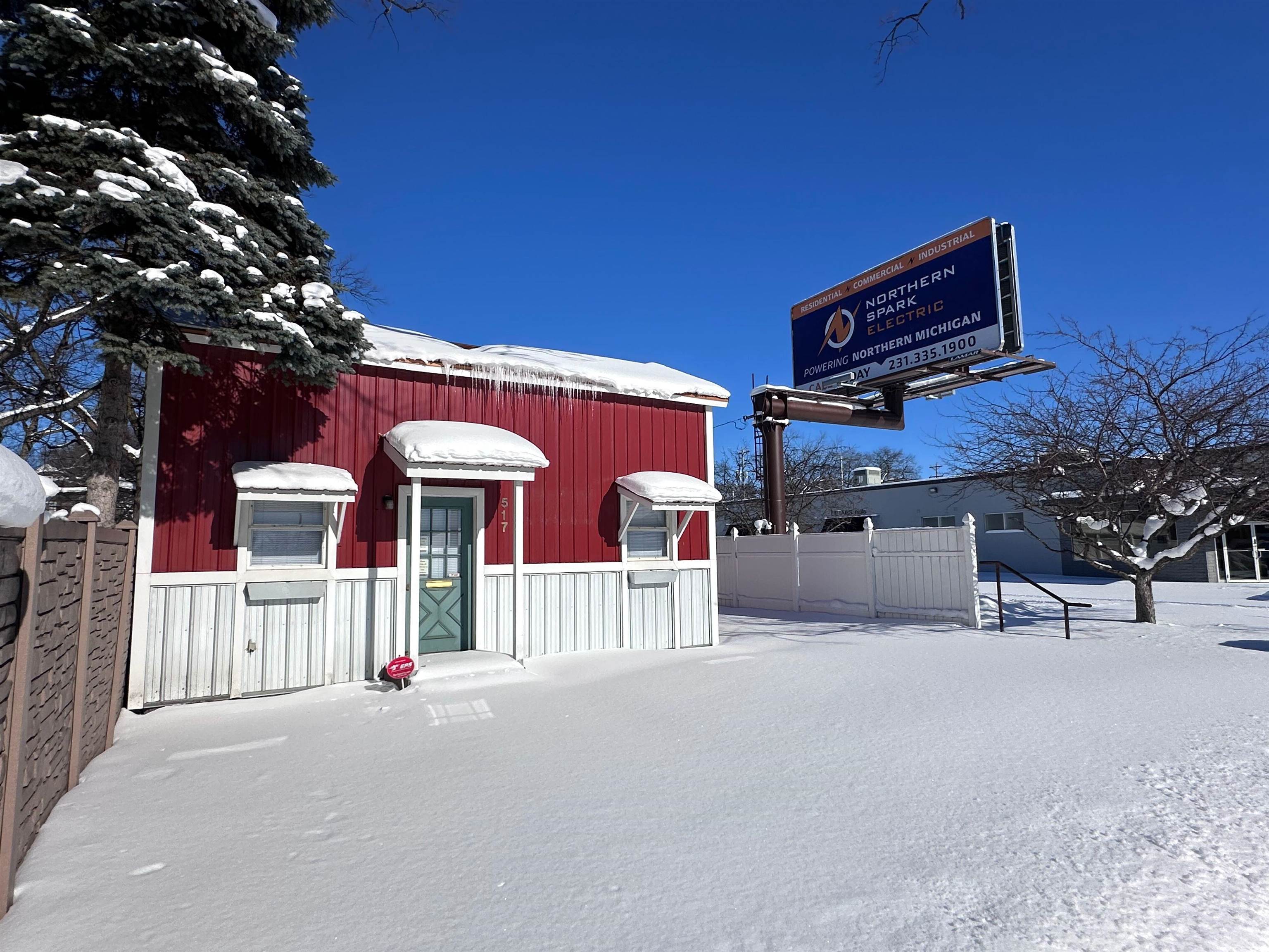 517 E Eighth Street, Traverse City, MI, 49686