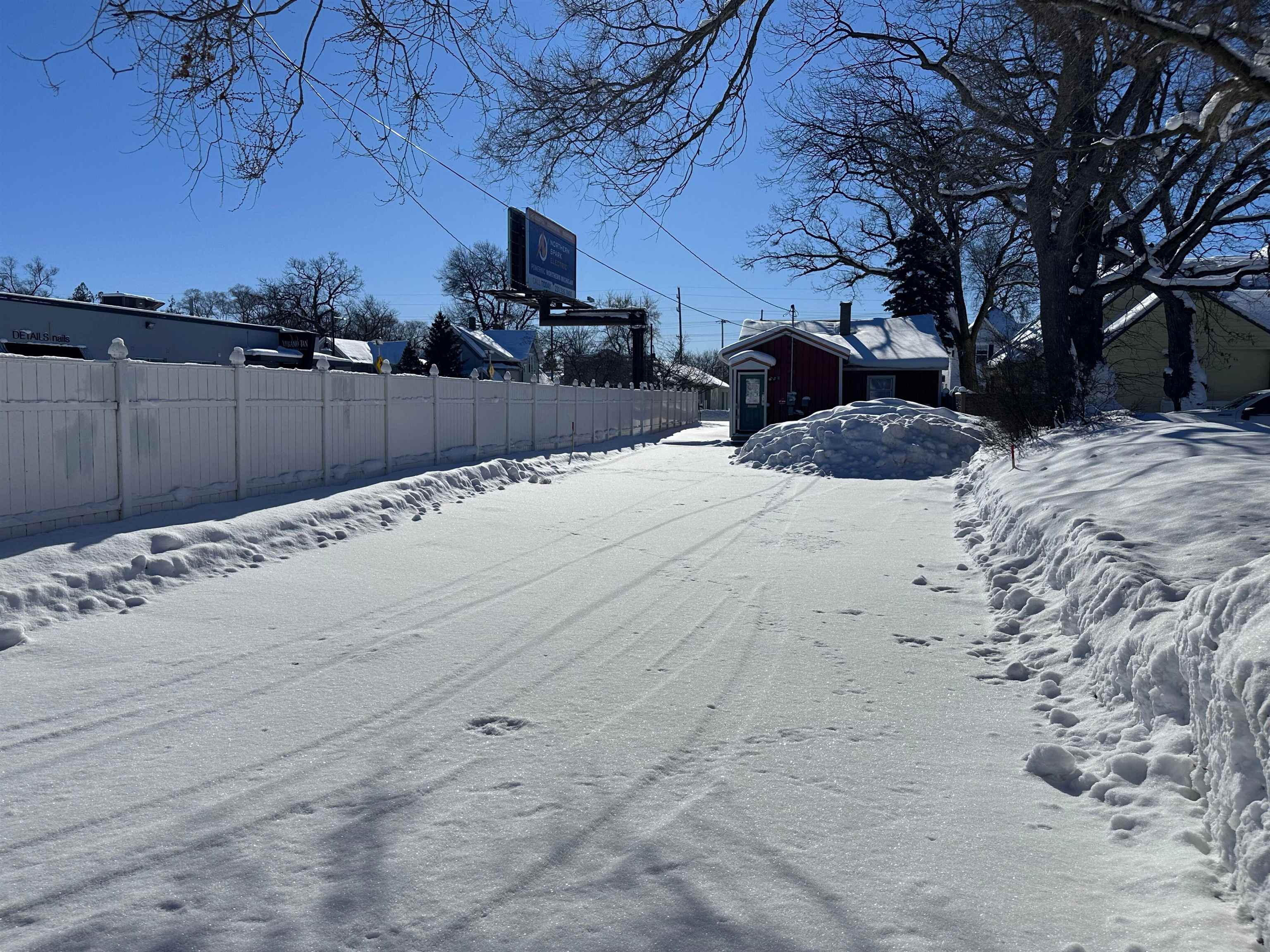 517 E Eighth Street, Traverse City, MI, 49686