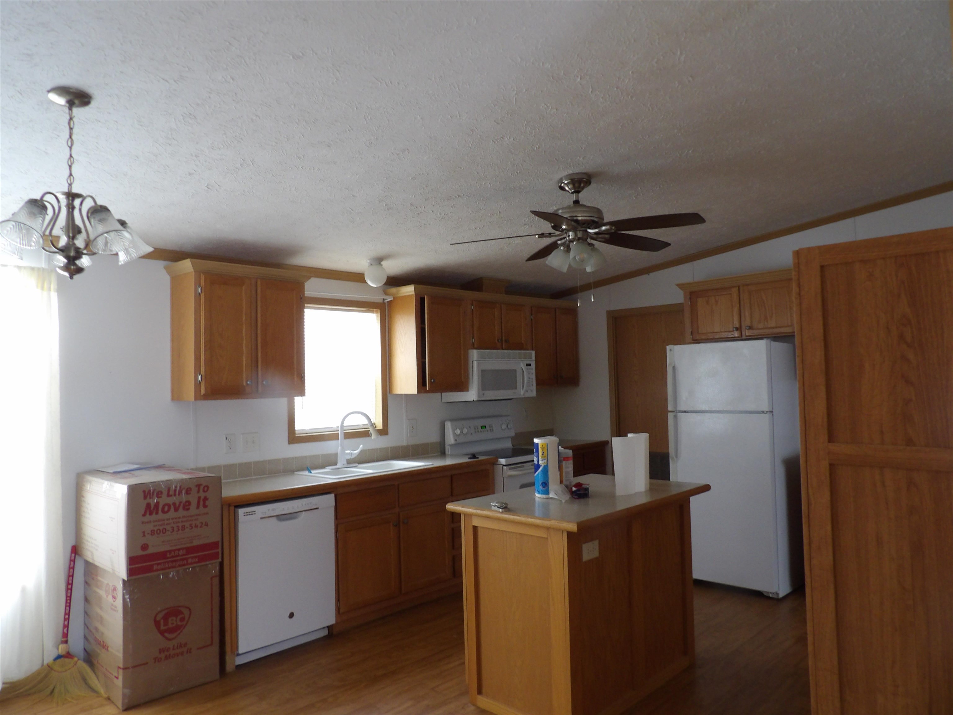 388 Fairway Drive photo 2