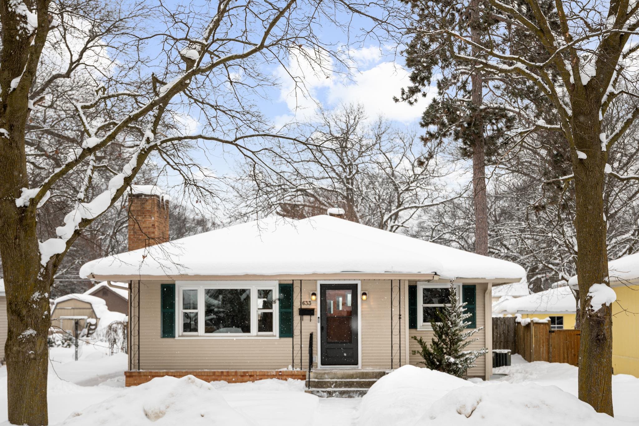 Traverse City, MI, 49684